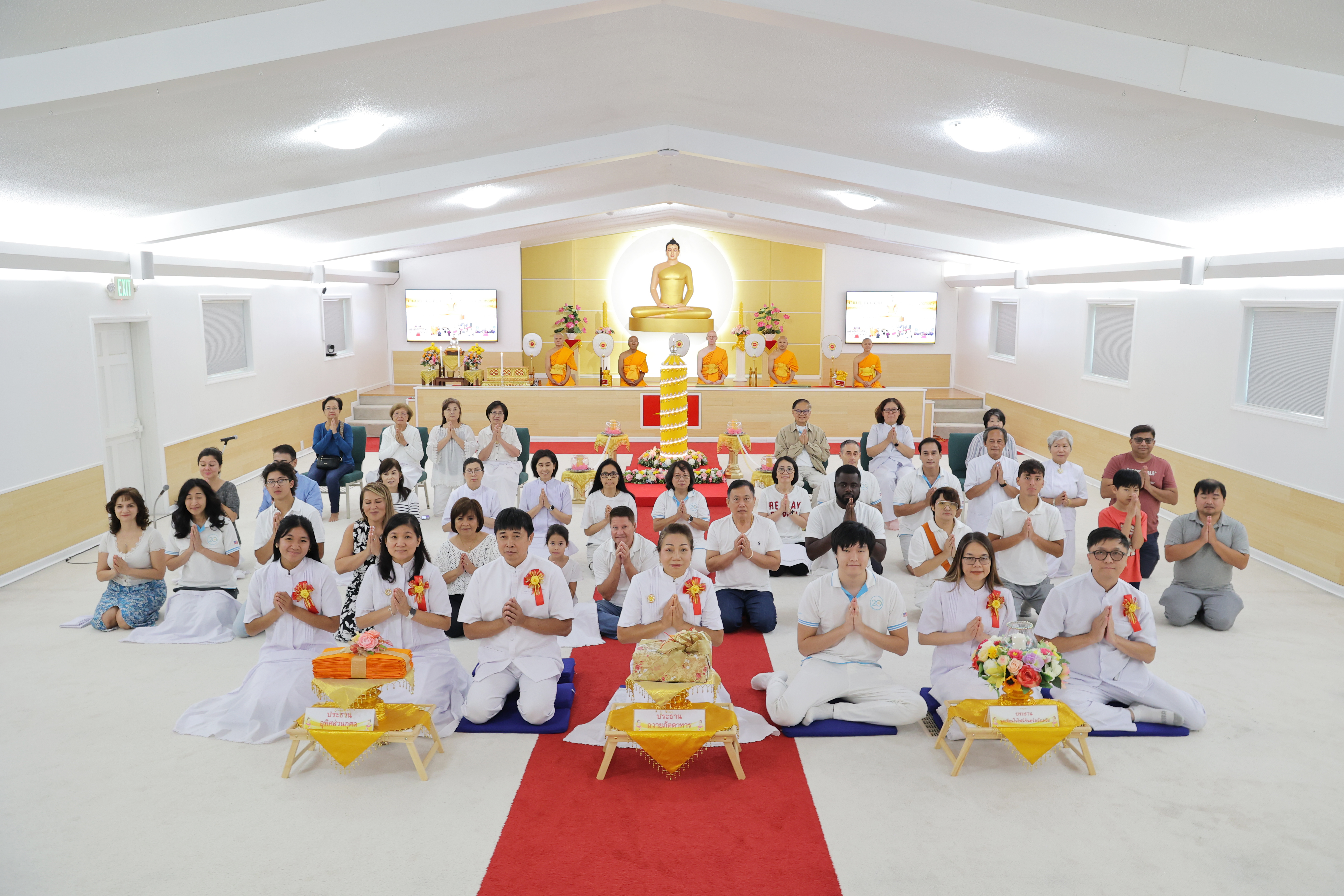 วัดพระธรรมกายจอร์เจีย จัดพิธีจุดเทียนใจไฟนิรันดร์อนันตชัย