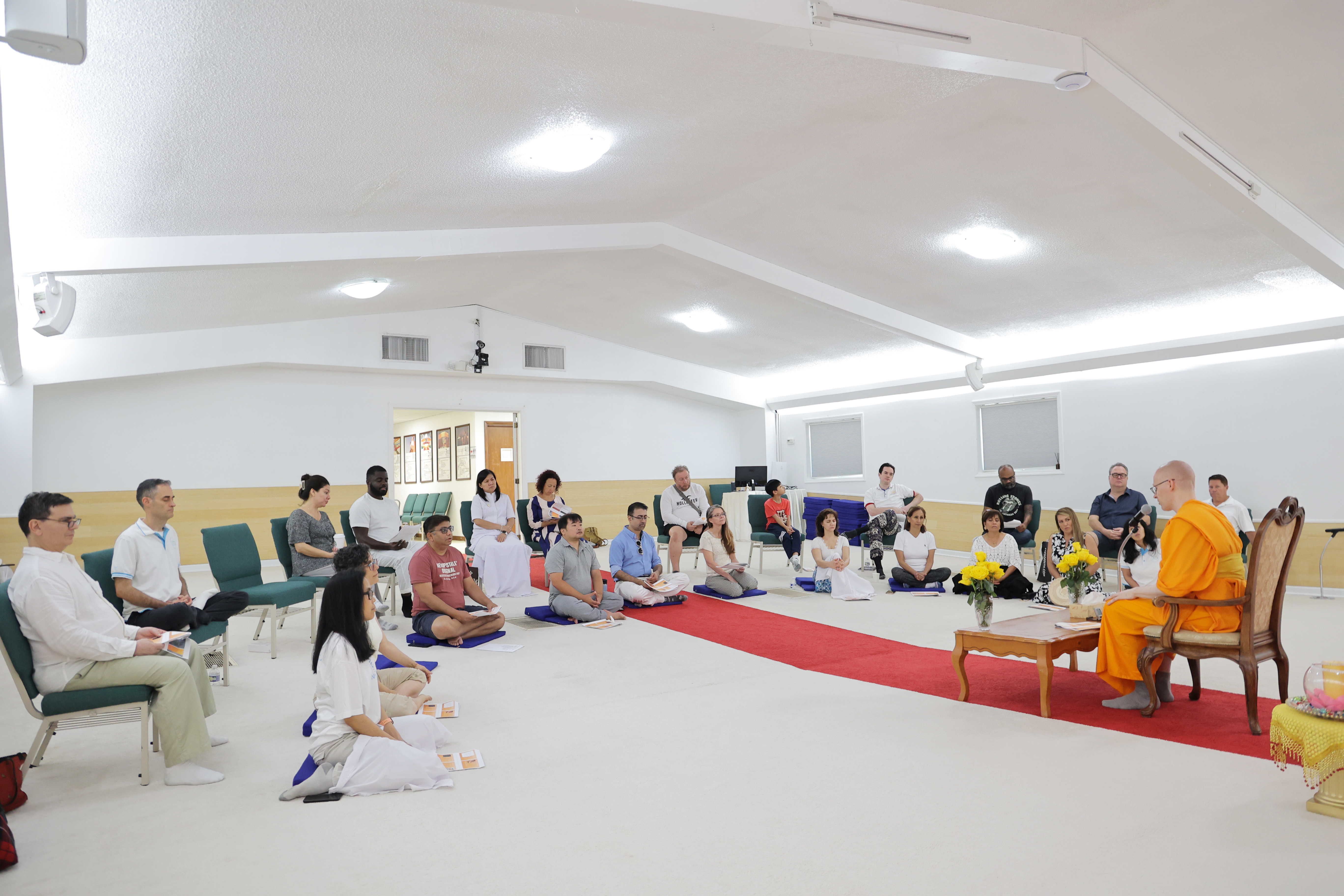 วัดพระธรรมกายจอร์เจีย จัดพิธีจุดเทียนใจไฟนิรันดร์อนันตชัย