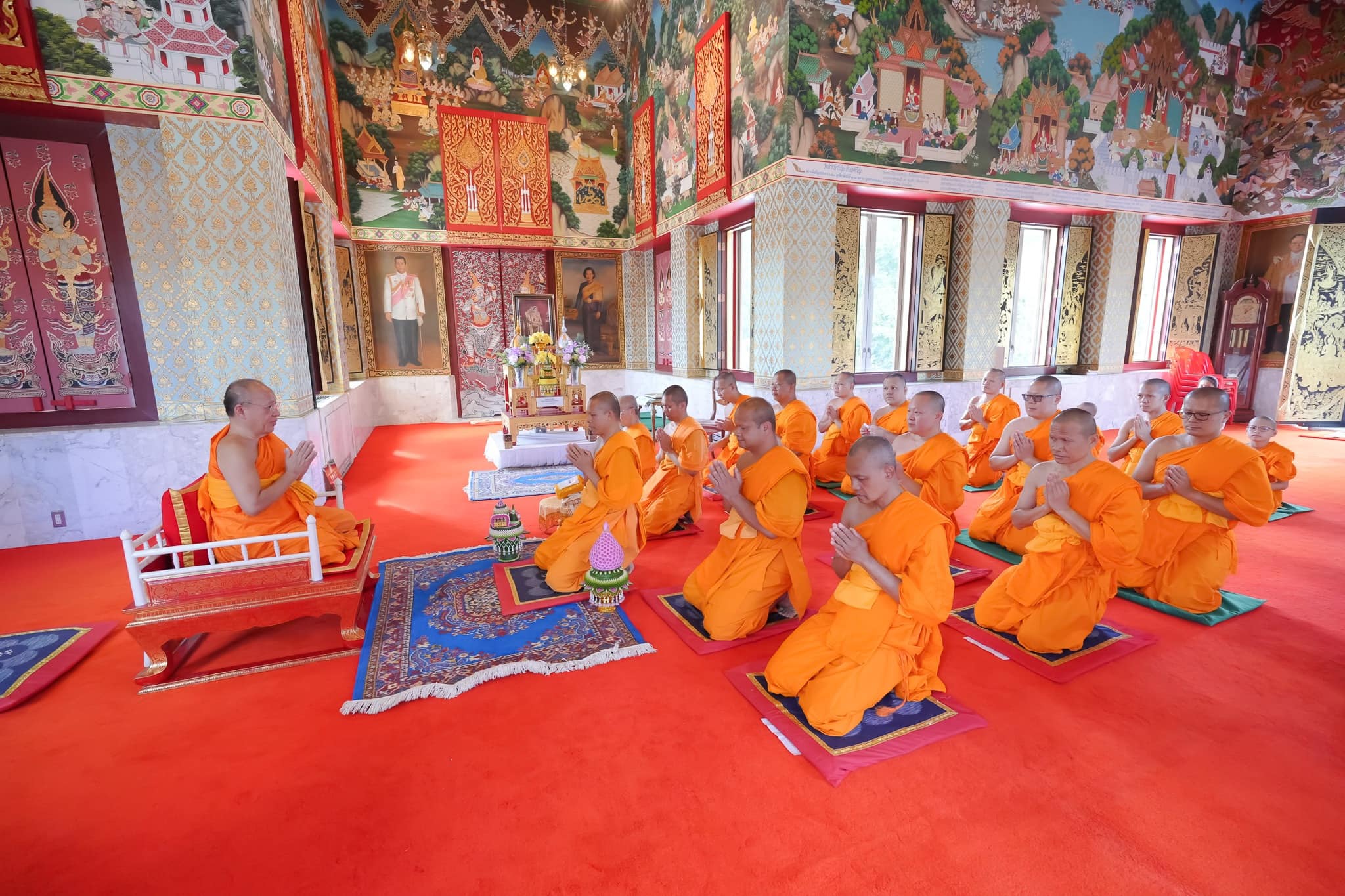 คณะสงฆ์วัดพระธรรมกายอิบาราขิ ทำสามีจิกรรมพระราชรัชวิเทศ