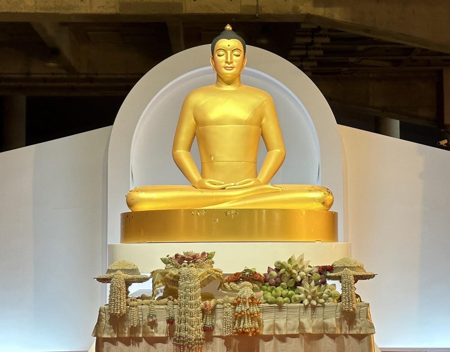 พระประธาน วิหารคดคอร์ 1