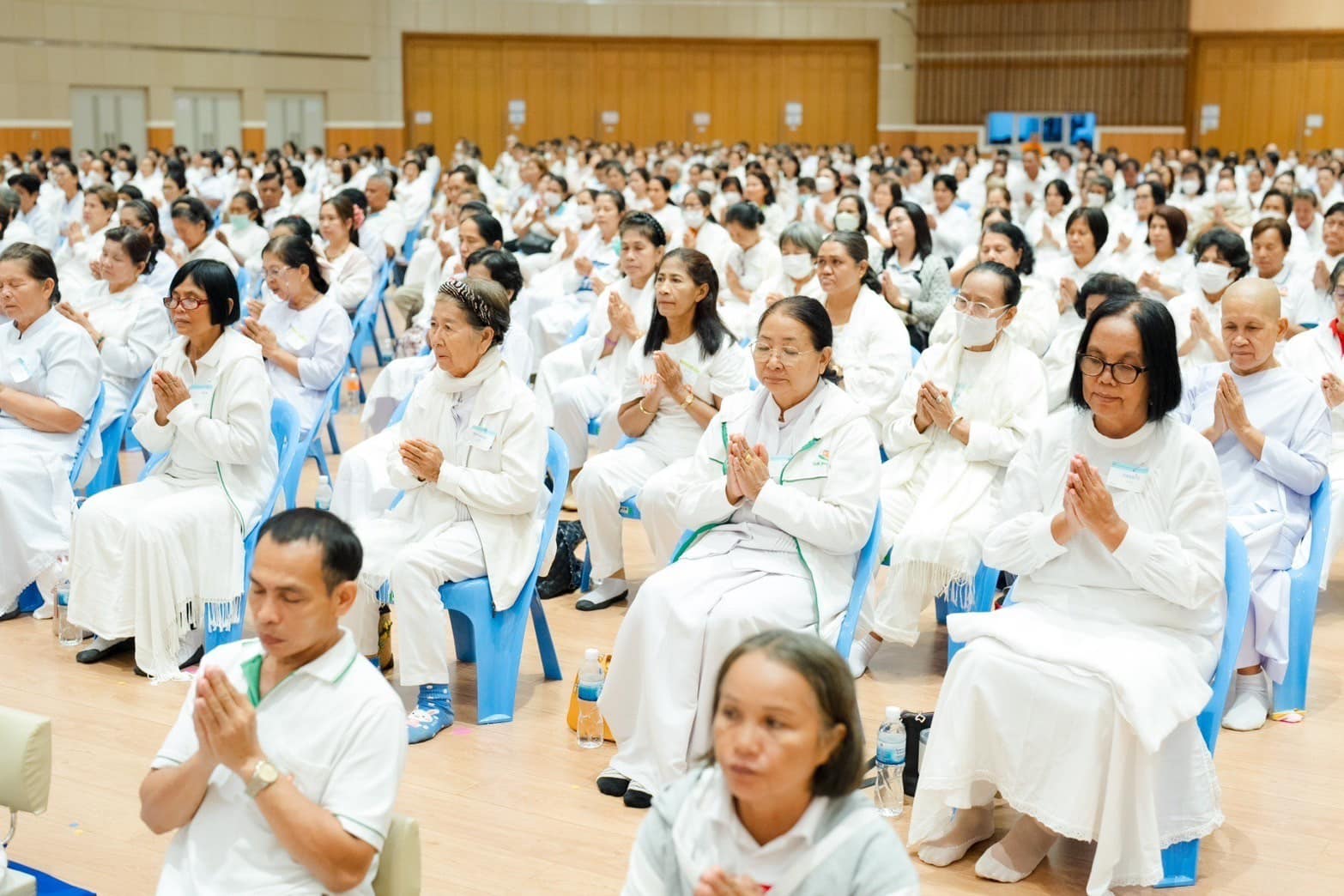 สัมมนารวมใจผู้นำบุญ 