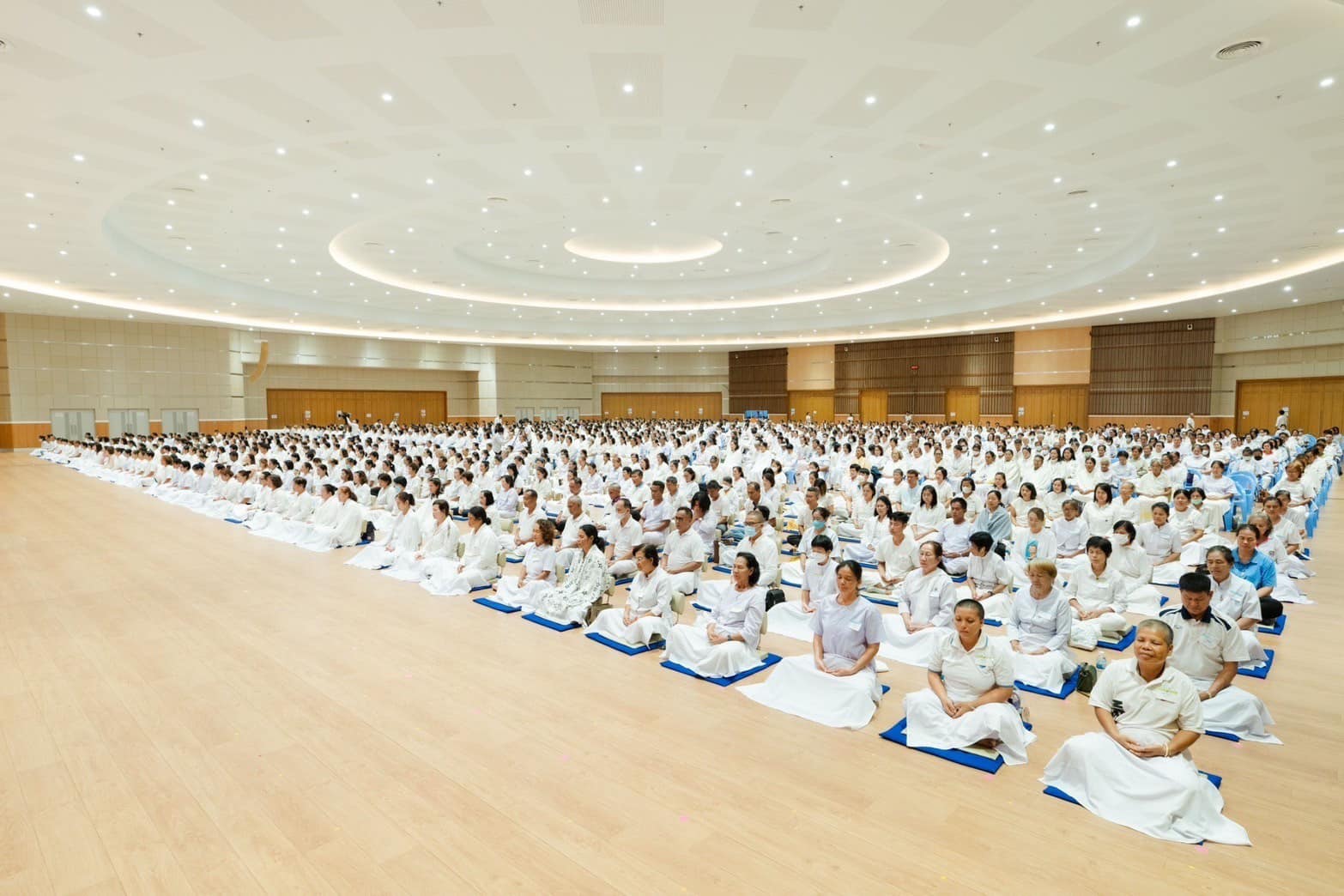 สัมมนารวมใจผู้นำบุญ 