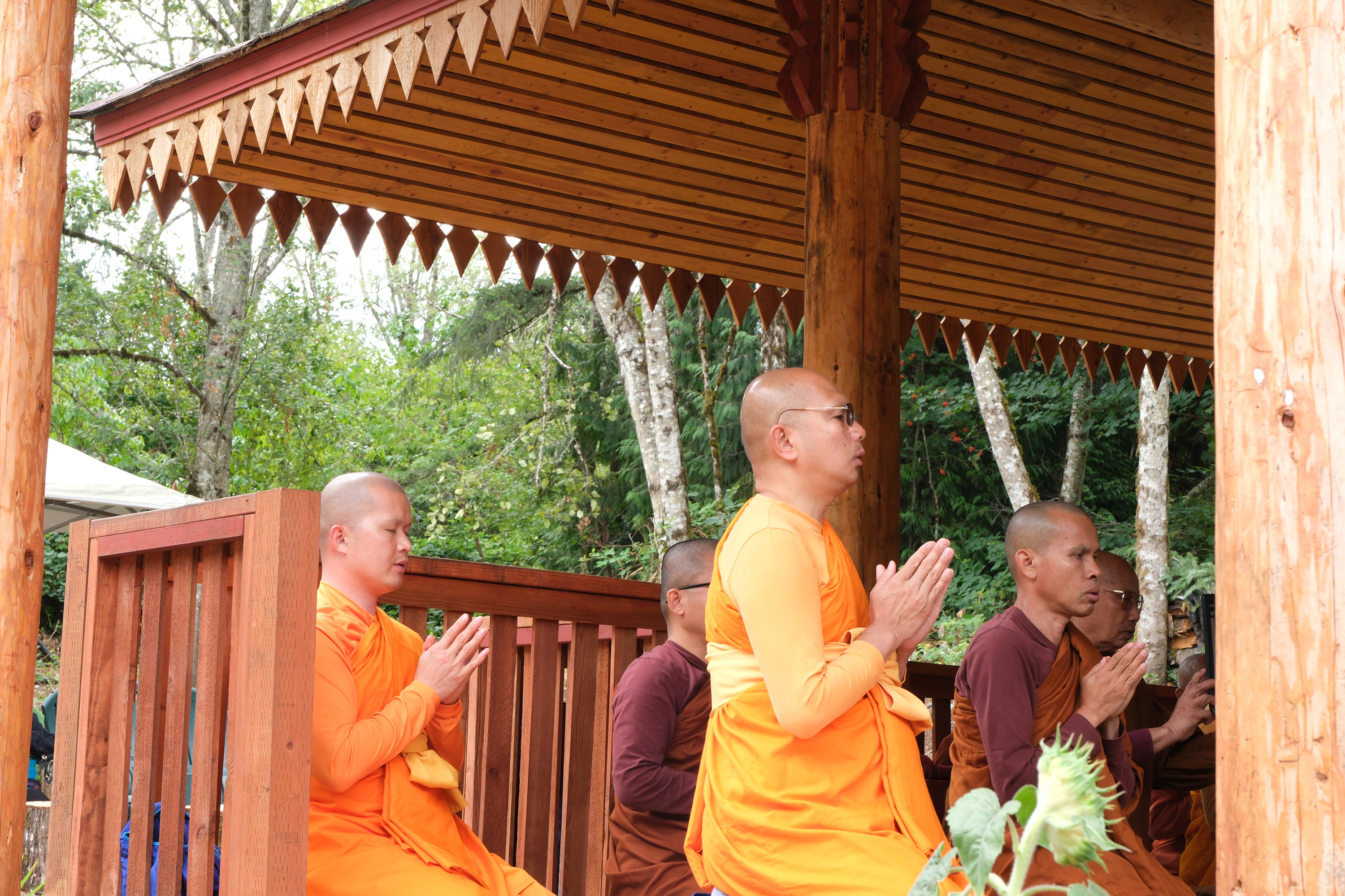 คณะสงฆ์วัดพระธรรมกายออเรกอน ร่วมกิจกรรมปาฏิโมกข์สัญจร