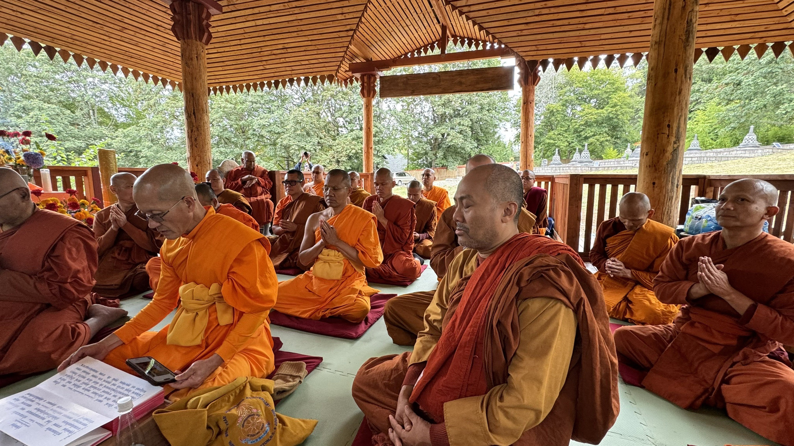 คณะสงฆ์วัดพระธรรมกายออเรกอน ร่วมกิจกรรมปาฏิโมกข์สัญจร