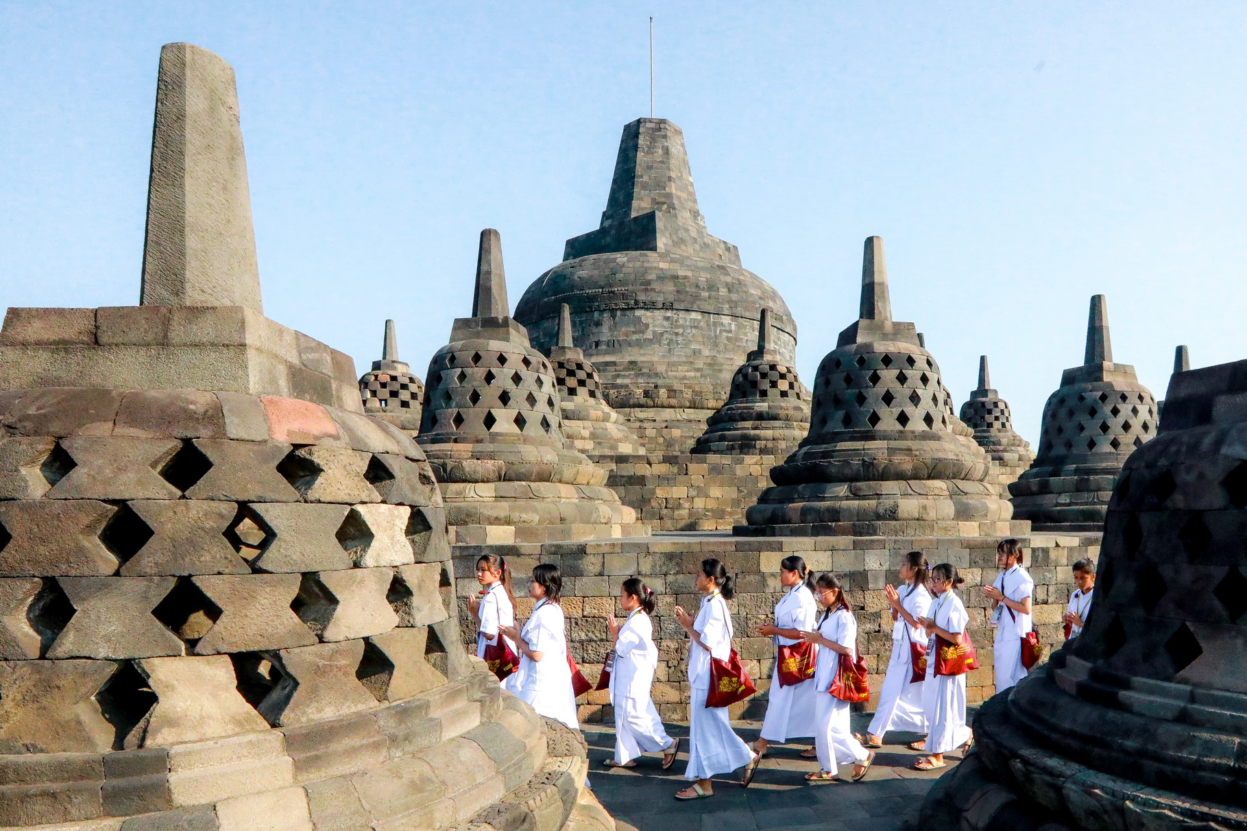 โครงการอบรมอุบาสิกาแก้ว บรมพุทโธ อินโดนีเซีย Upasika Ratana Borobudur 2024