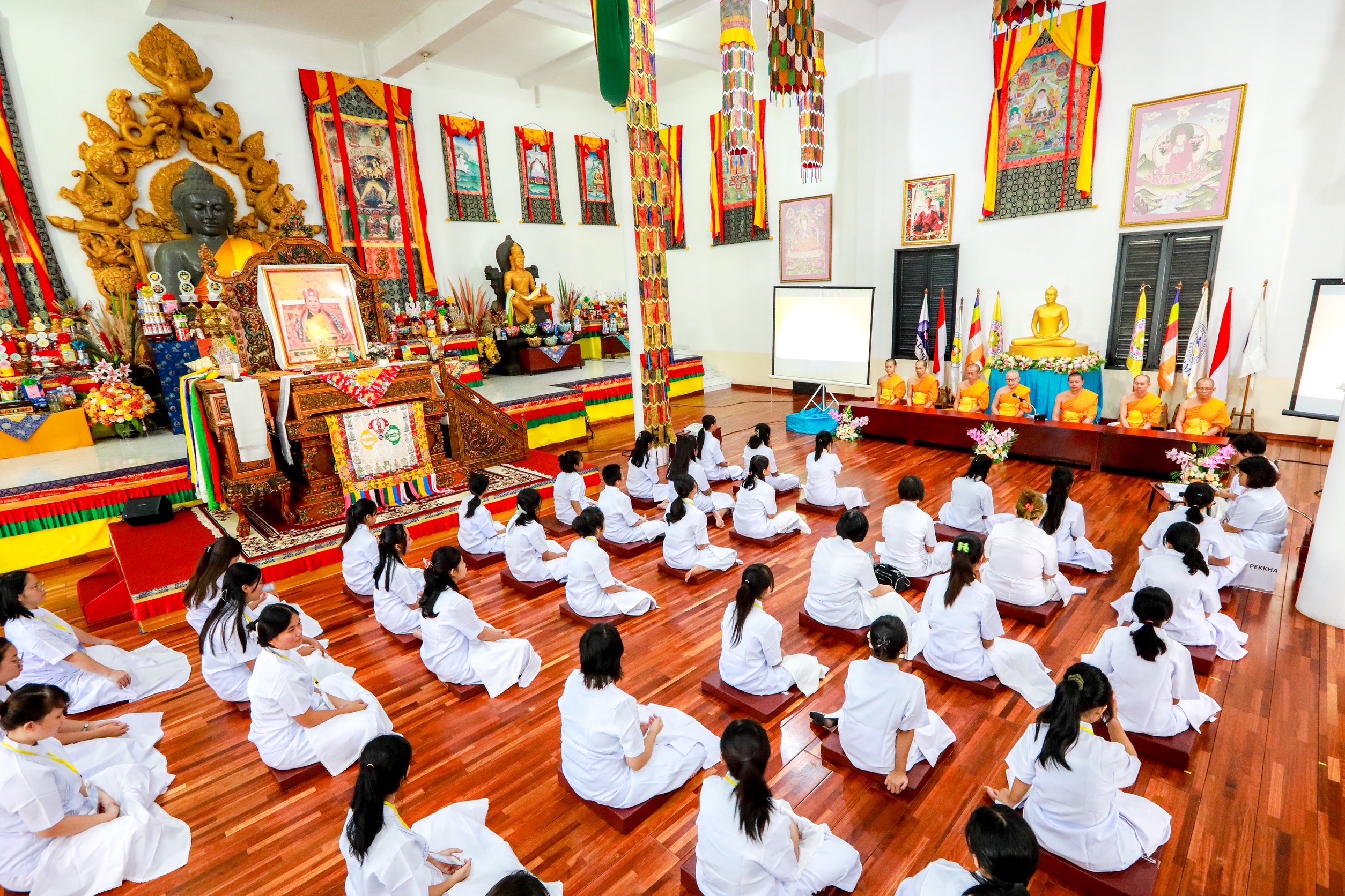 โครงการอบรมอุบาสิกาแก้ว บรมพุทโธ อินโดนีเซีย Upasika Ratana Borobudur 2024