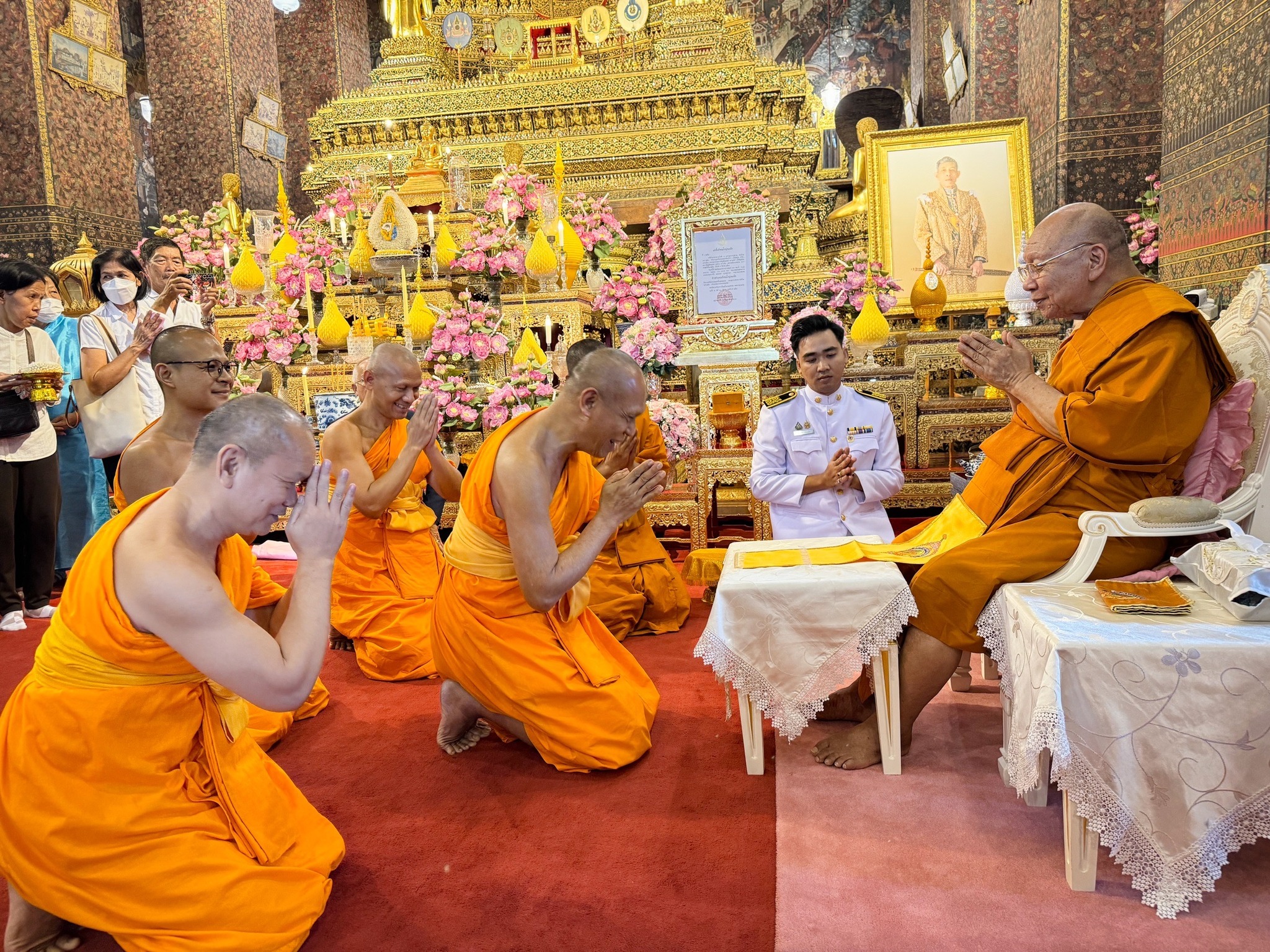 สมเด็จพระมหาธีราจารย์ รับถวายมุทิตาฯ จากเจ้าอาวาสวัดพระธรรมกาย ในโอกาสรับพระบัญชาสมเด็จพระสังฆราช