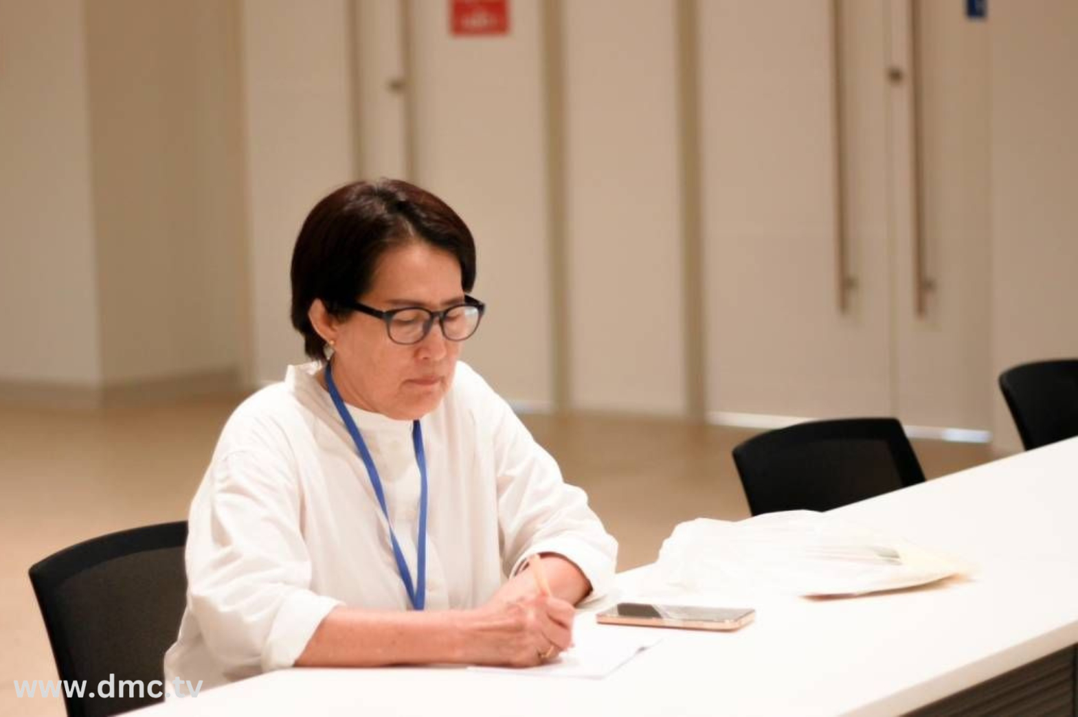 ผู้นำแสงสว่างออนไลน์