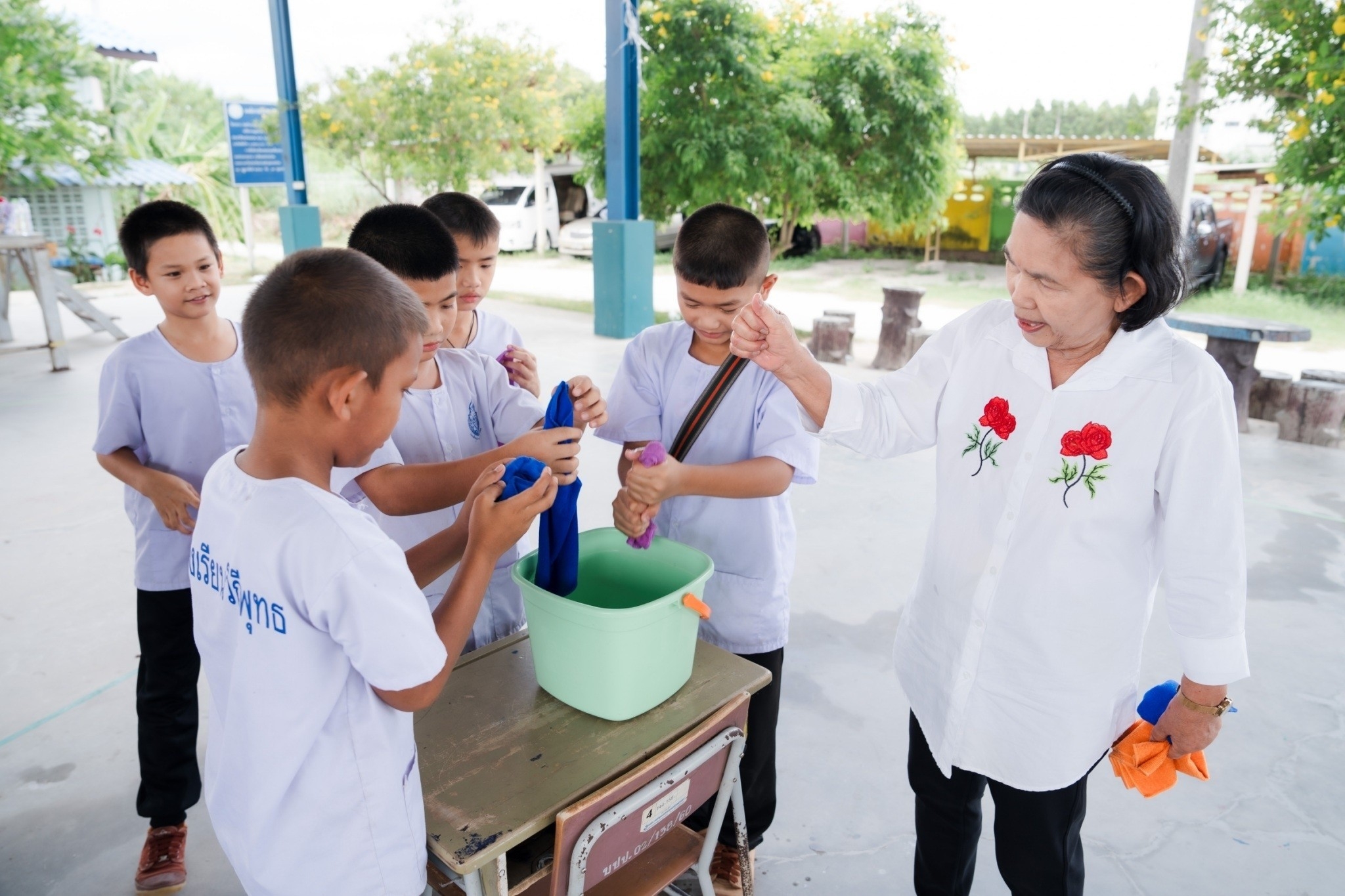 ชพส.จัดค่ายคุณธรรม จริยธรรม รร.บ้านหนองปลาไหล จ.ชลบุรี