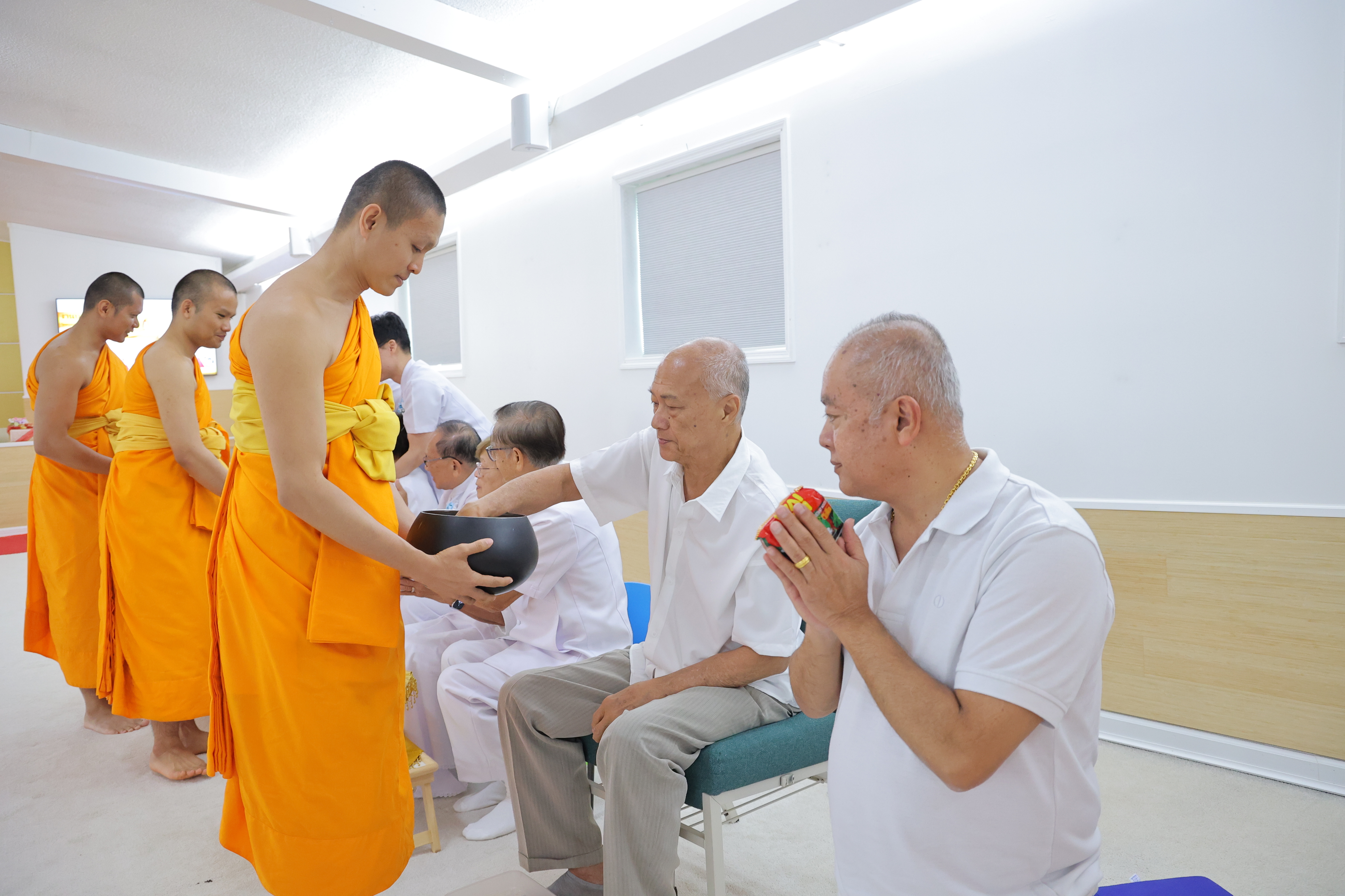 วัดพระธรรมกายจอร์เจีย จัดงานบุญวันอาทิตย์