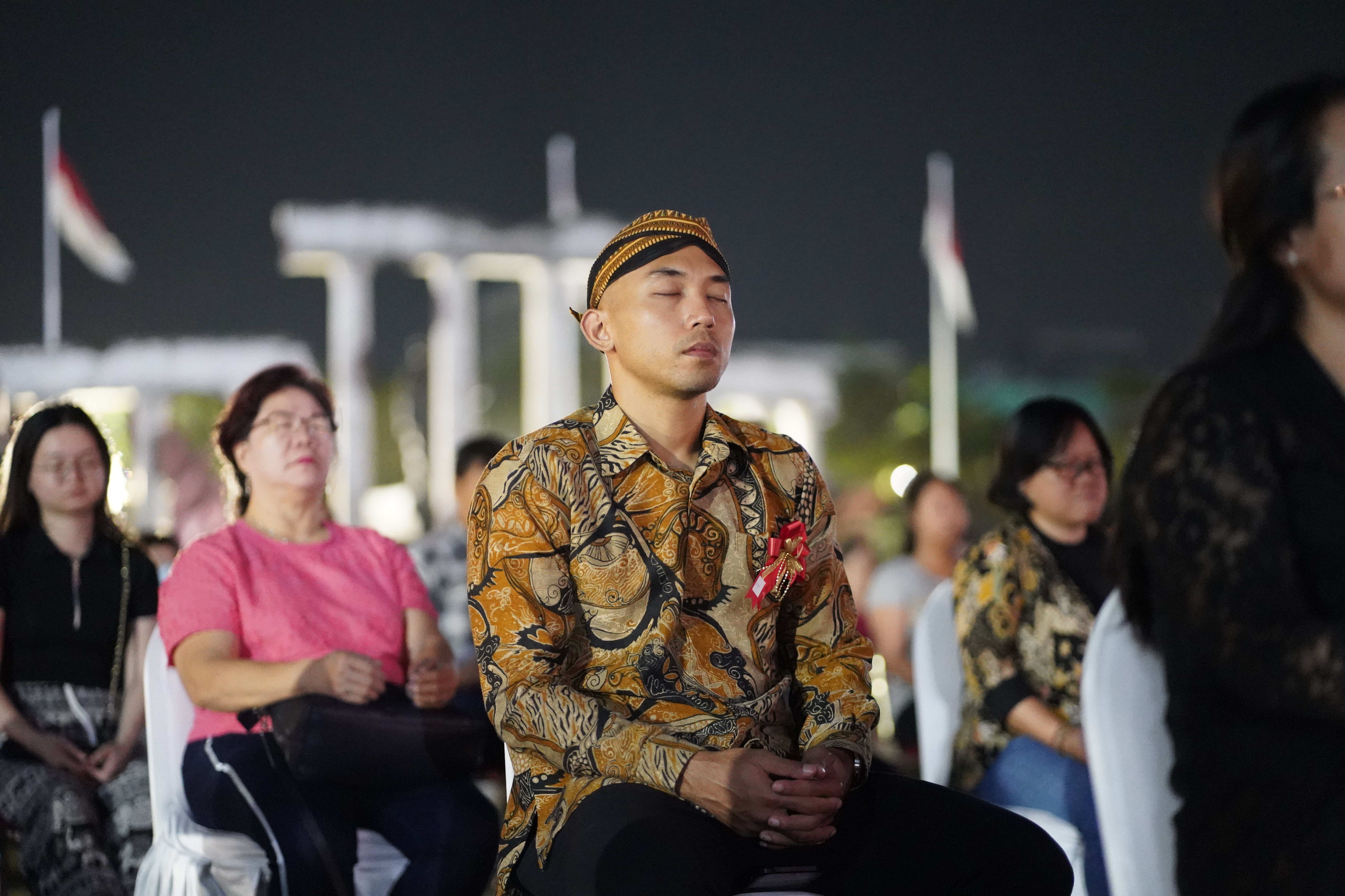 พิธีจุดประทีป 10,000 ดวง เนื่องในวาระครบรอบ 79 ปี ประกาศเอกราชของอินโดนีเซีย