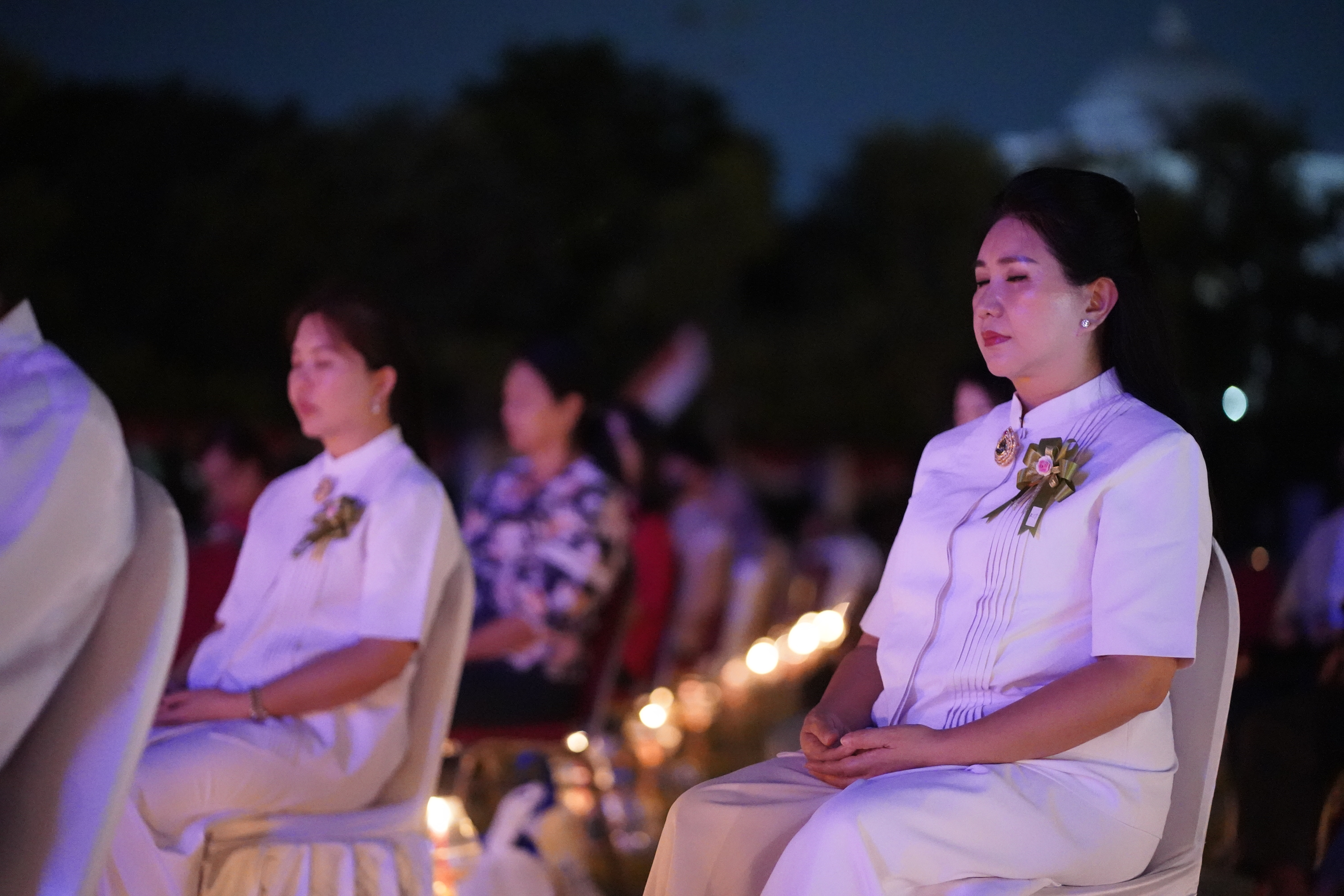 พิธีจุดประทีป 10,000 ดวง เนื่องในวาระครบรอบ 79 ปี ประกาศเอกราชของอินโดนีเซีย