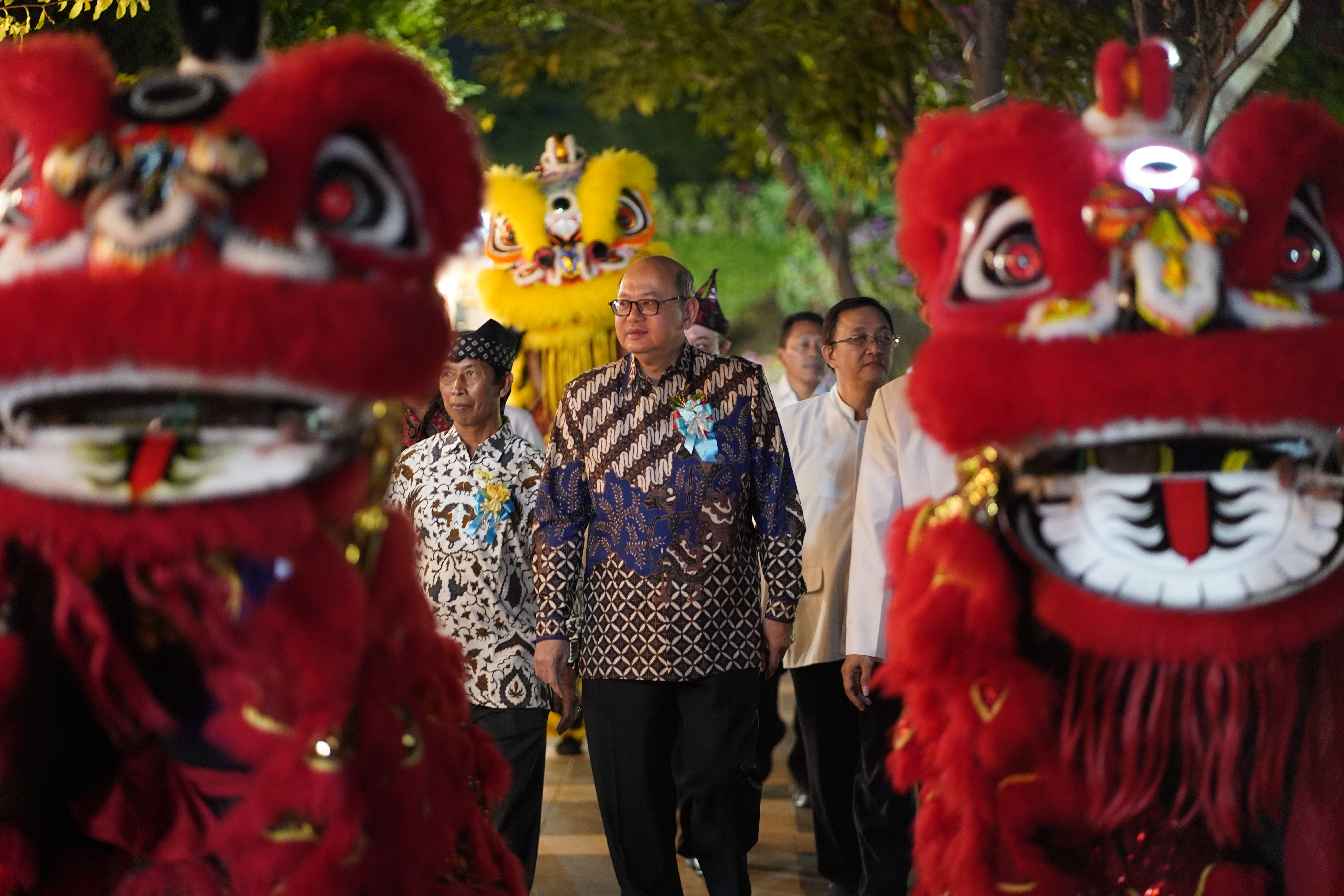 พิธีจุดประทีป 10,000 ดวง เนื่องในวาระครบรอบ 79 ปี ประกาศเอกราชของอินโดนีเซีย