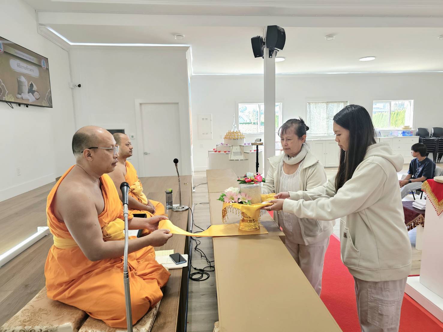 วัดพระธรรมกายแวนคูเวอร์ จัดงานบุญวันอาทิตย์