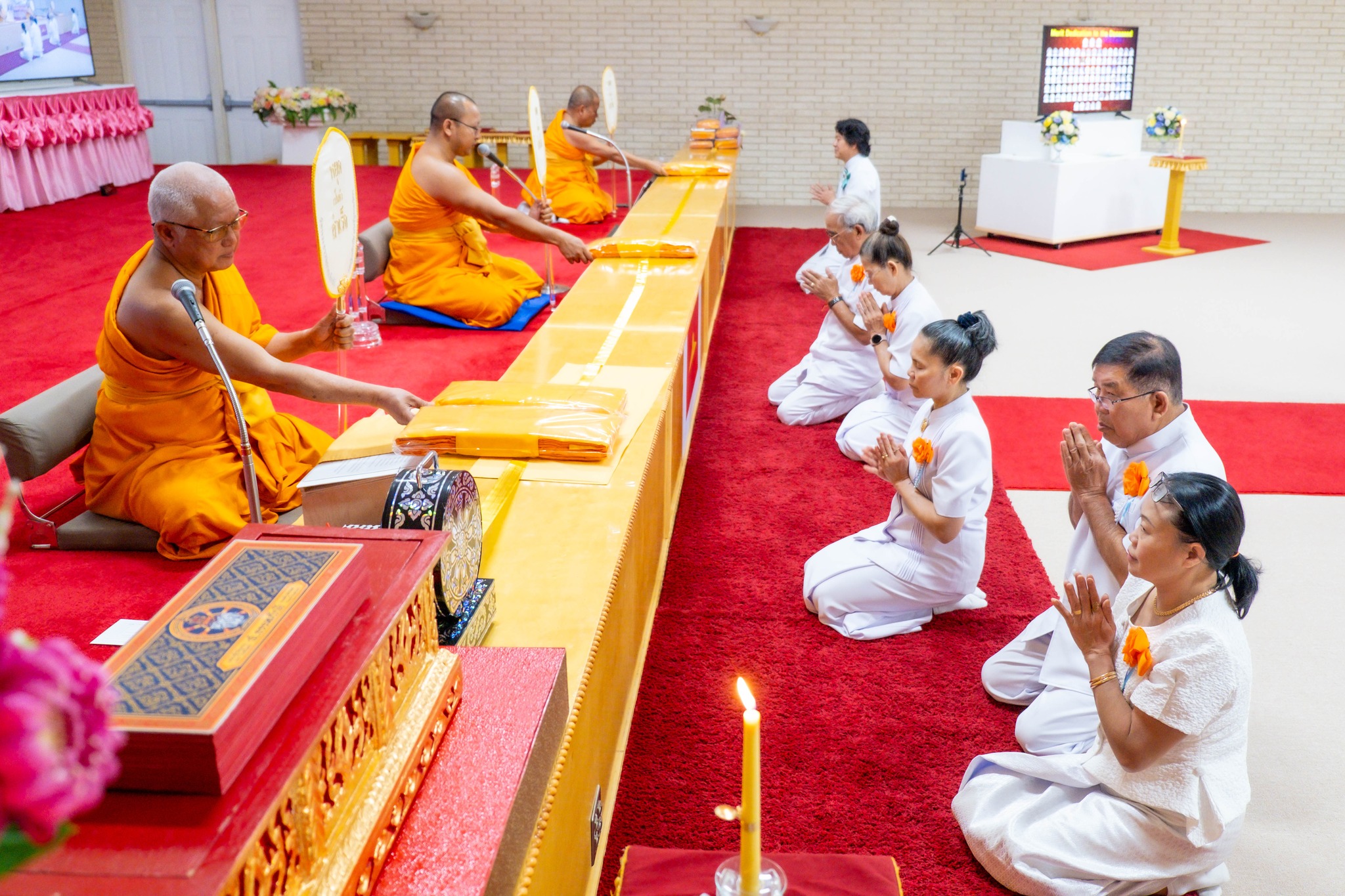 วัดพระธรรมกายเท็กซัส จัดงานบุญวันอาทิตย์