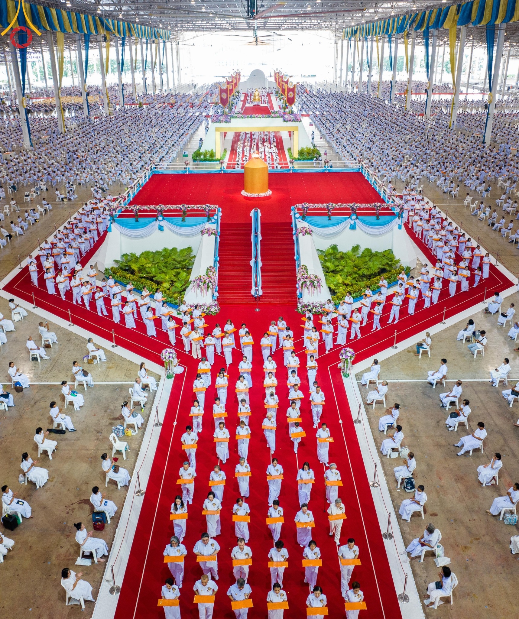 วัดพระธรรมกายจัดปฏิบัติธรรม สวดมนต์ นั่งสมาธิ จุดประทีป เนื่องในวันคล้ายวันเกิด 140 ปี พระมงคลเทพมุนี (สด จนฺทสโร) พระผู้ปราบมาร