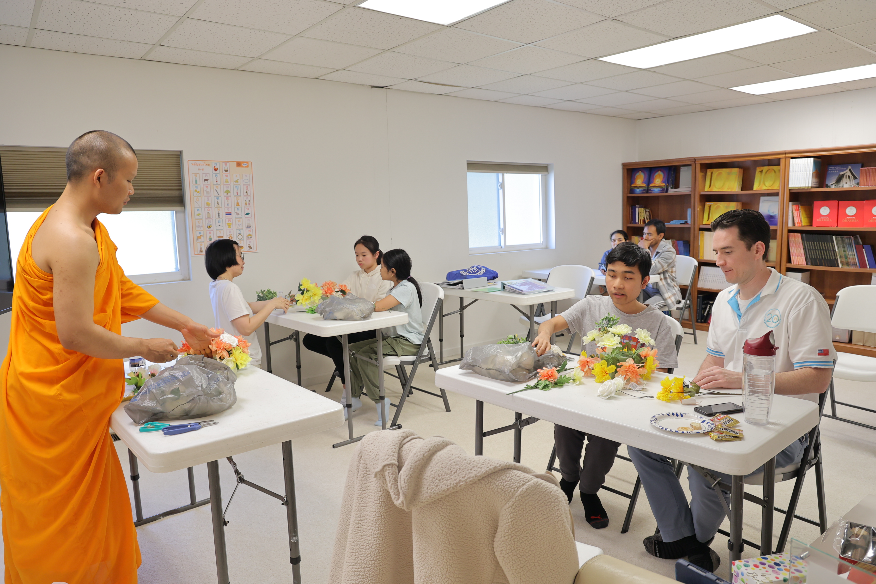 วัดพระธรรมกายจอร์เจีย  จัดงานบุญวันอาทิตย์