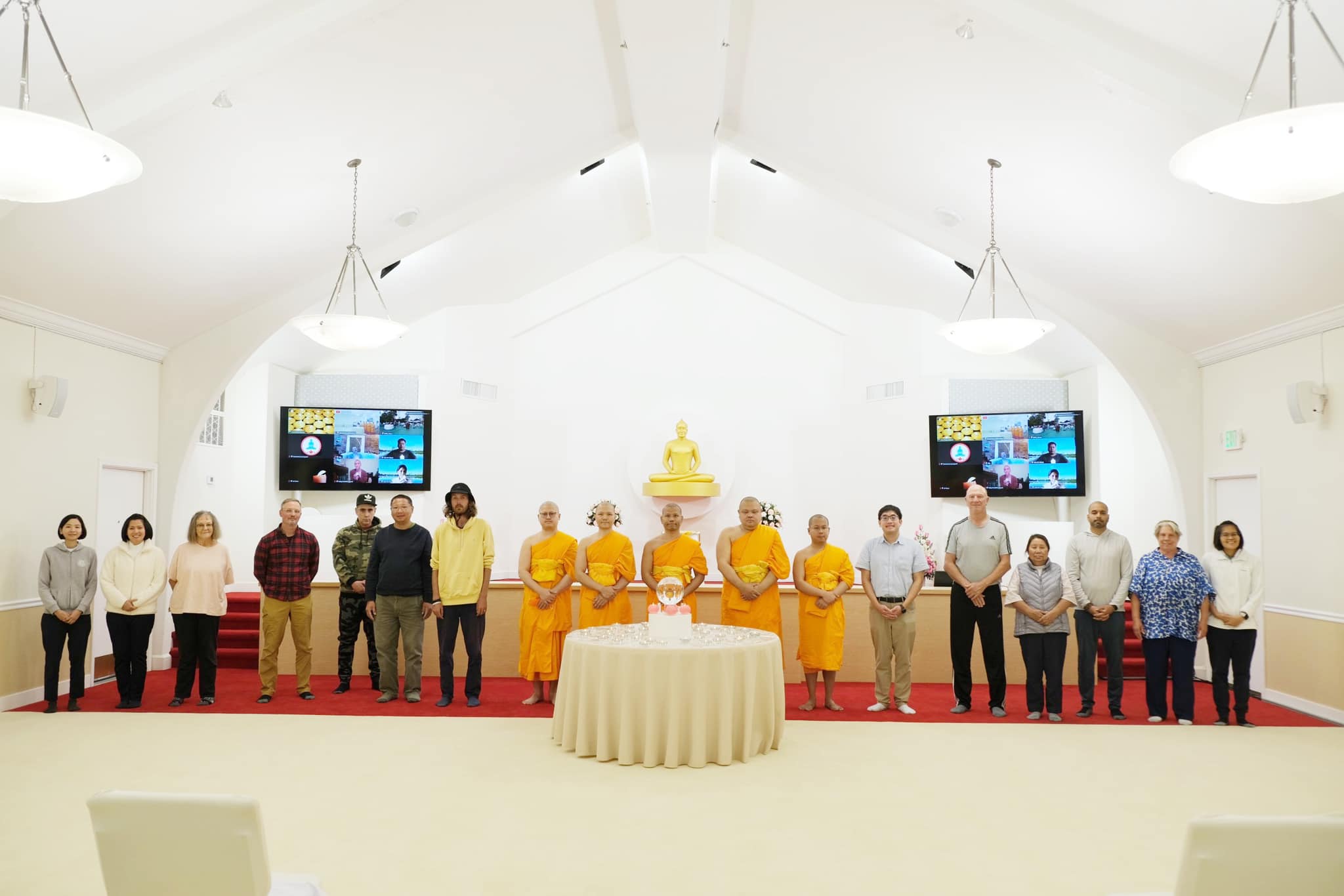 วัดพระธรรมกายซิลิคอนวัลเลย์ จัดกิจกรรม Full Moon Meditation