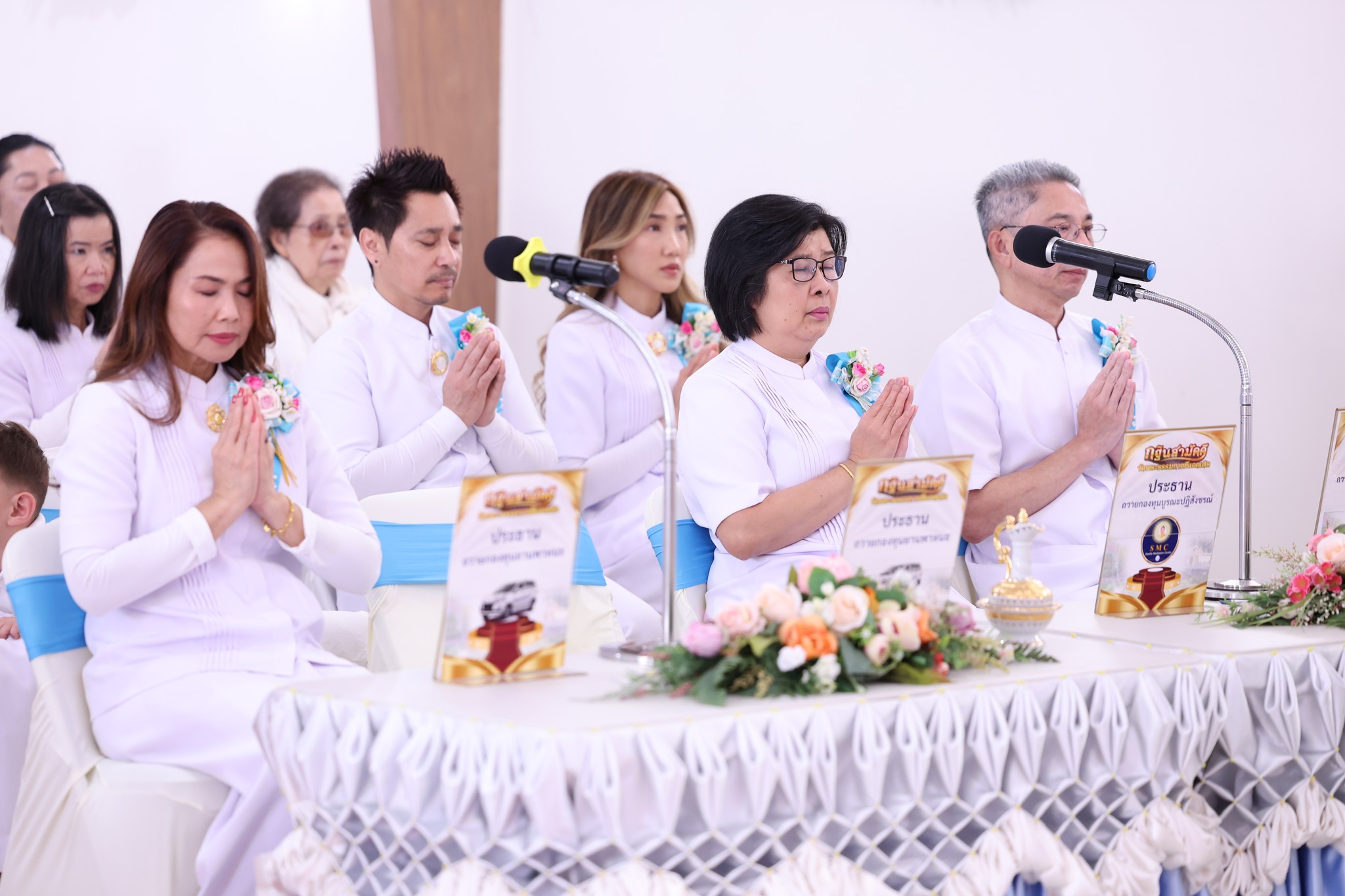 วัดพระธรรมกายซีแอตเติล จัดพิธีทอดกฐินสามัคคี