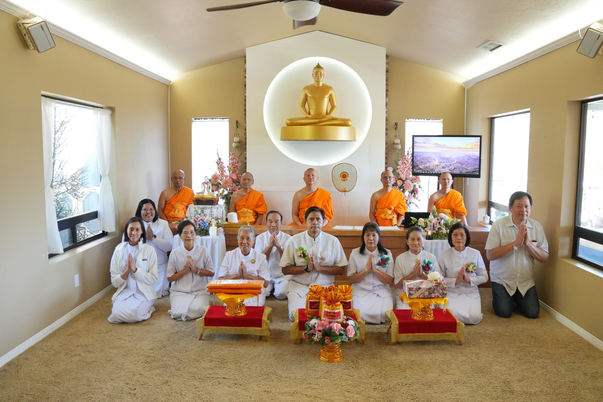 วัดภาวนาซานดิเอโก จัดงานบุญวันอาทิตย์