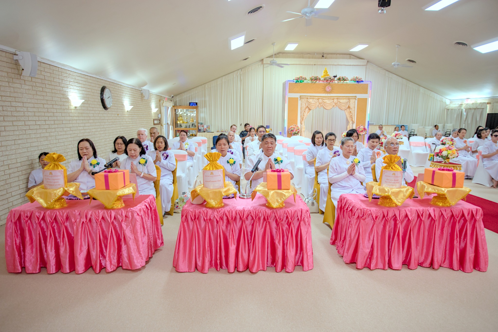 วัดพระธรรมกายเท็กซัส จัดพิธีทอดกฐินสมปรารถนา บูชาธรรม 80 ปี หลวงพ่อธัมมชโย