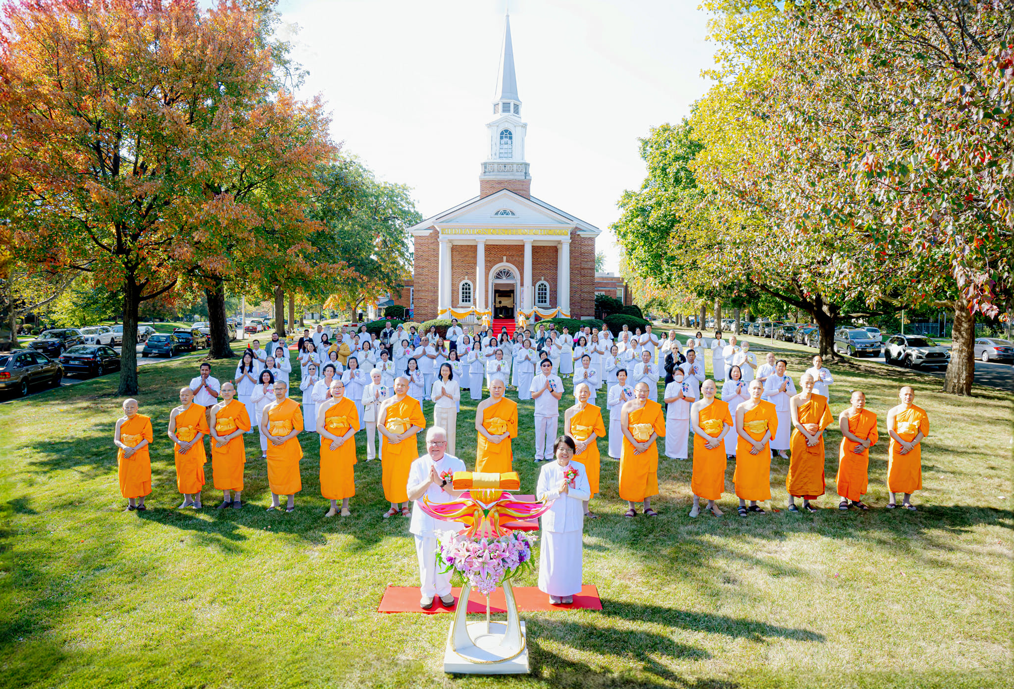 วัดพระธรรมกายชิคาโก จัดพิธีทอดกฐินบรมจักรพรรดิ