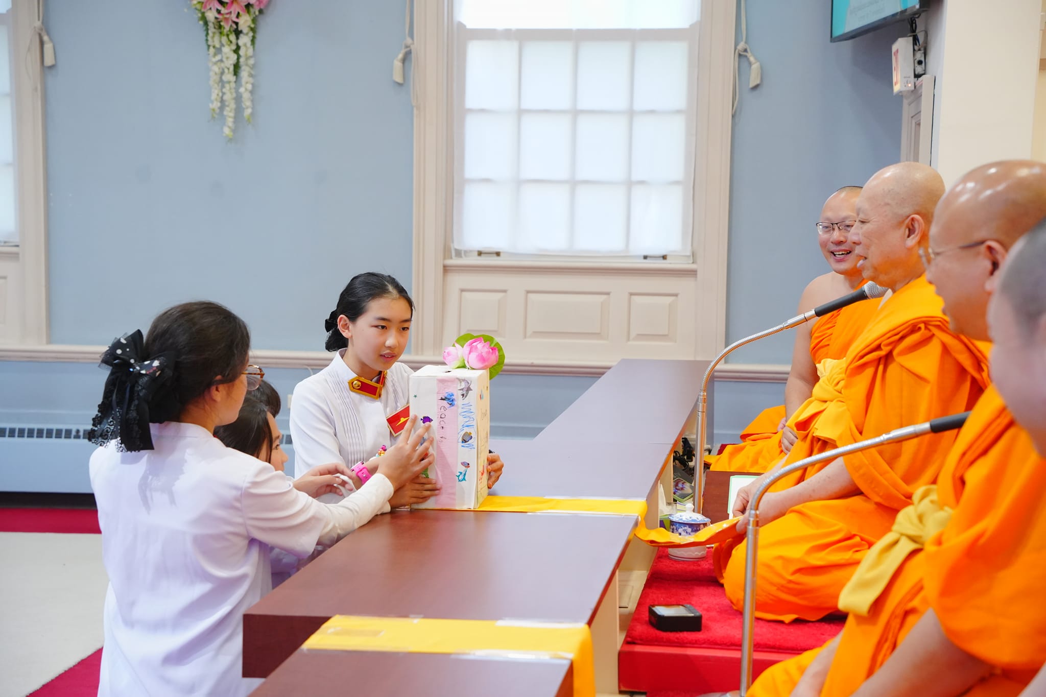 วัดพระธรรมกายชิคาโก จัดพิธีทอดกฐินบรมจักรพรรดิ