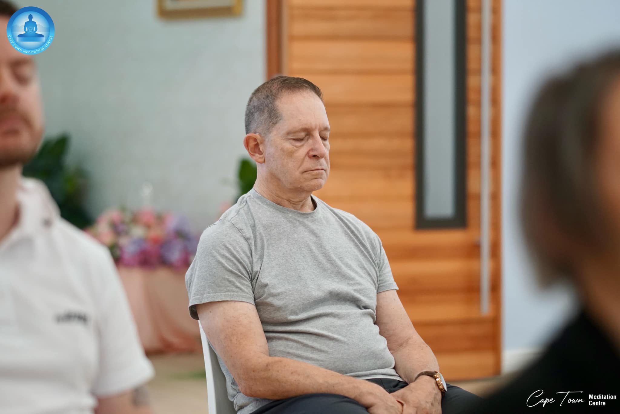 วัดพุทธเคปทาวน์ จัดปฏิบัติธรรมแก่ชาวท้องถิ่น