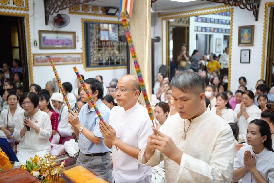 พิธีทอดกฐินสมทบ ณ วัดโฝมินห์ ประเทศเวียดนาม