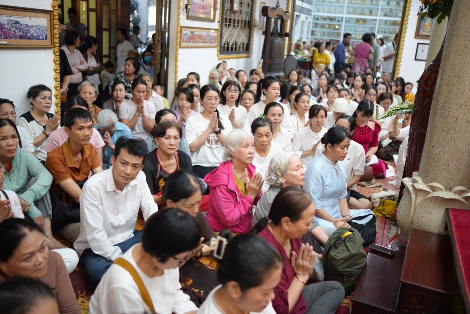 พิธีทอดกฐินสมทบ ณ วัดโฝมินห์ ประเทศเวียดนาม