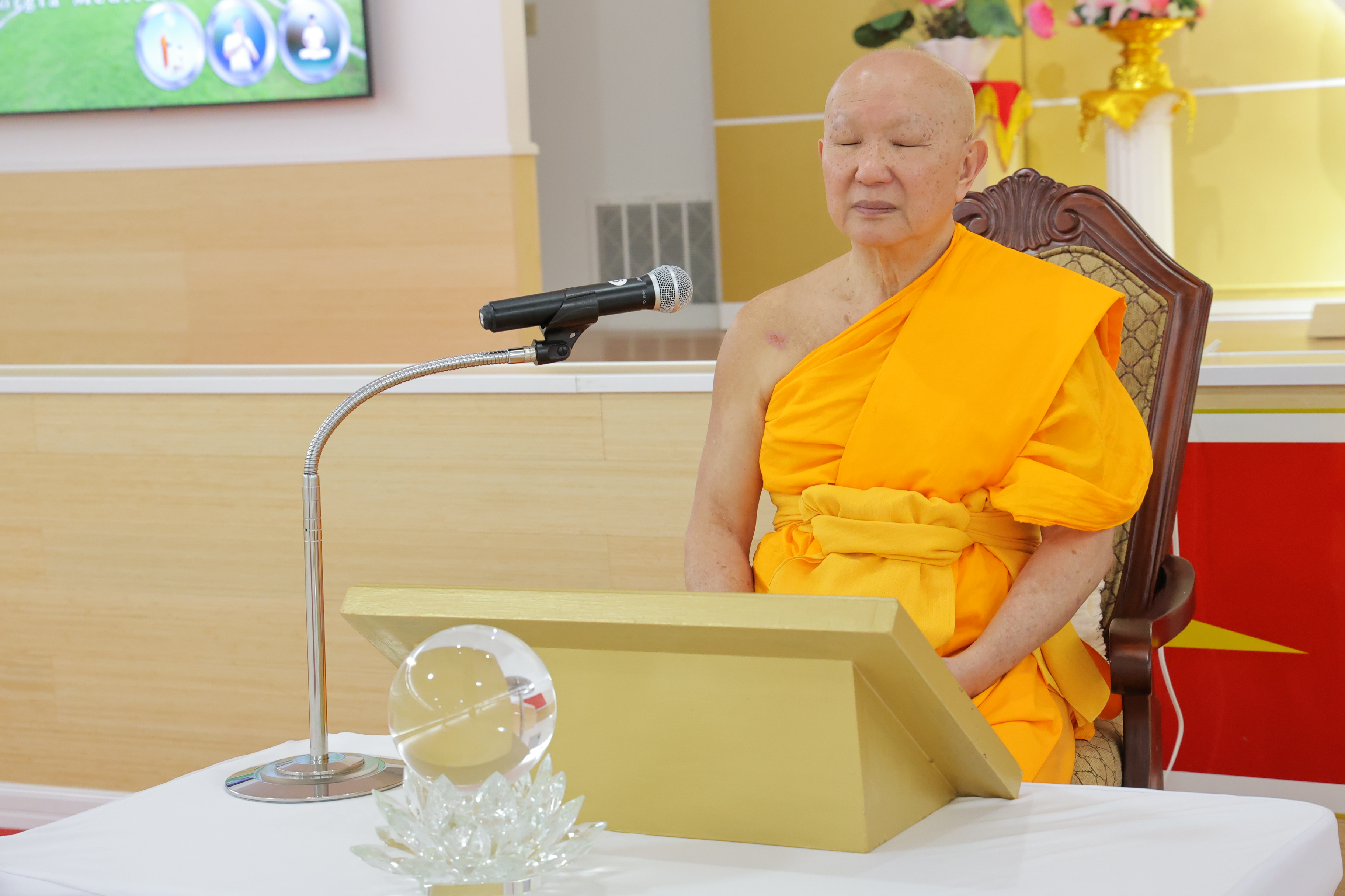 วัดพระธรรมกายจอร์เจีย จัดกิจกรรมนั่งสมาธิสำหรับชาวท้องถิ่น