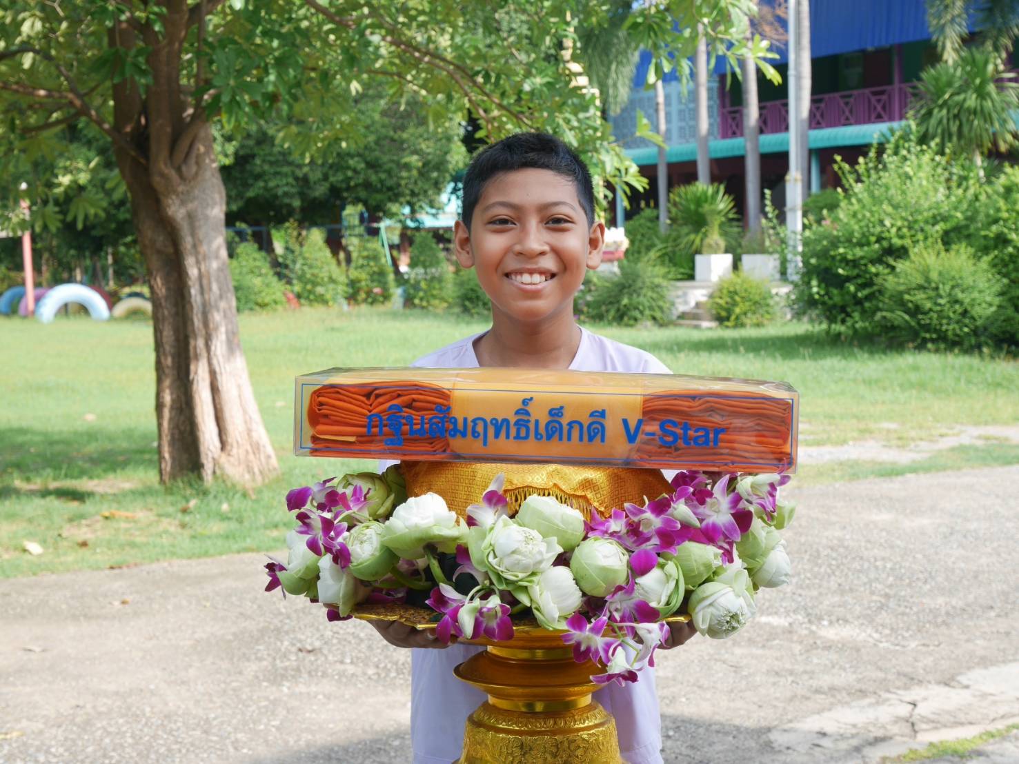 ทอดกฐินสัมฤทธิ์ยกโรงเรียน กฐินสัมฤทธิ์เด็กดี V-Star โรงเรียนวัดบ้านใหม่ จ.ชัยนาท