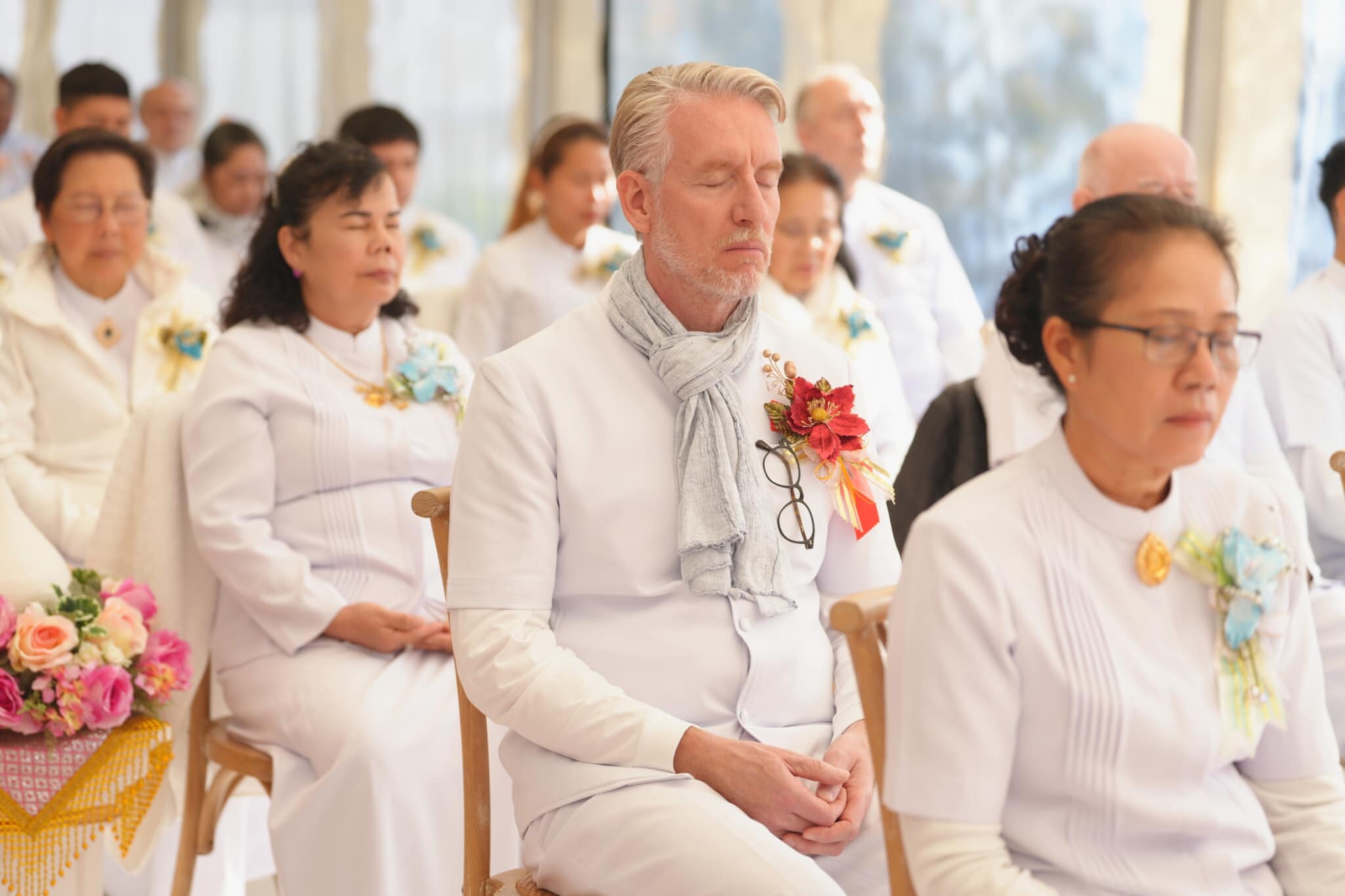 วัดพุทธไฮล์บรอนน์ จัดพิธีทอดกฐินสามัคคี