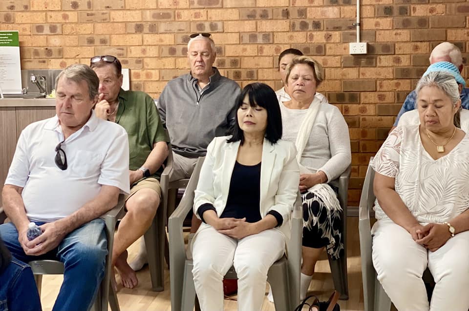 วัดพระธรรมกายอัลบูรี จัดพิธีทอดผ้าป่าบริวารกฐิน