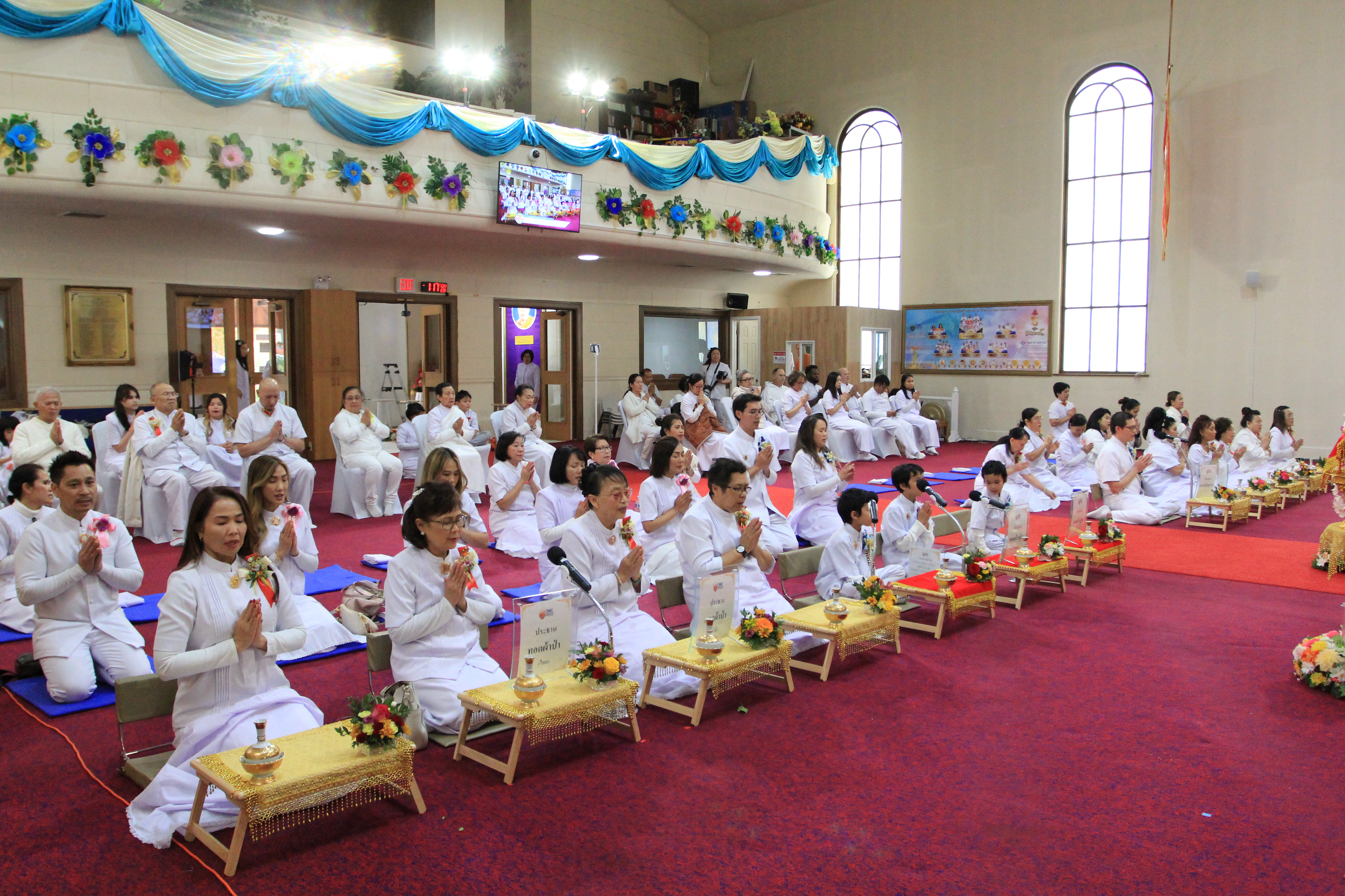 วัดพระธรรมกายออเรกอน จัดพิธีทอดกฐินธรรมชัยสร้างทุกสิ่ง