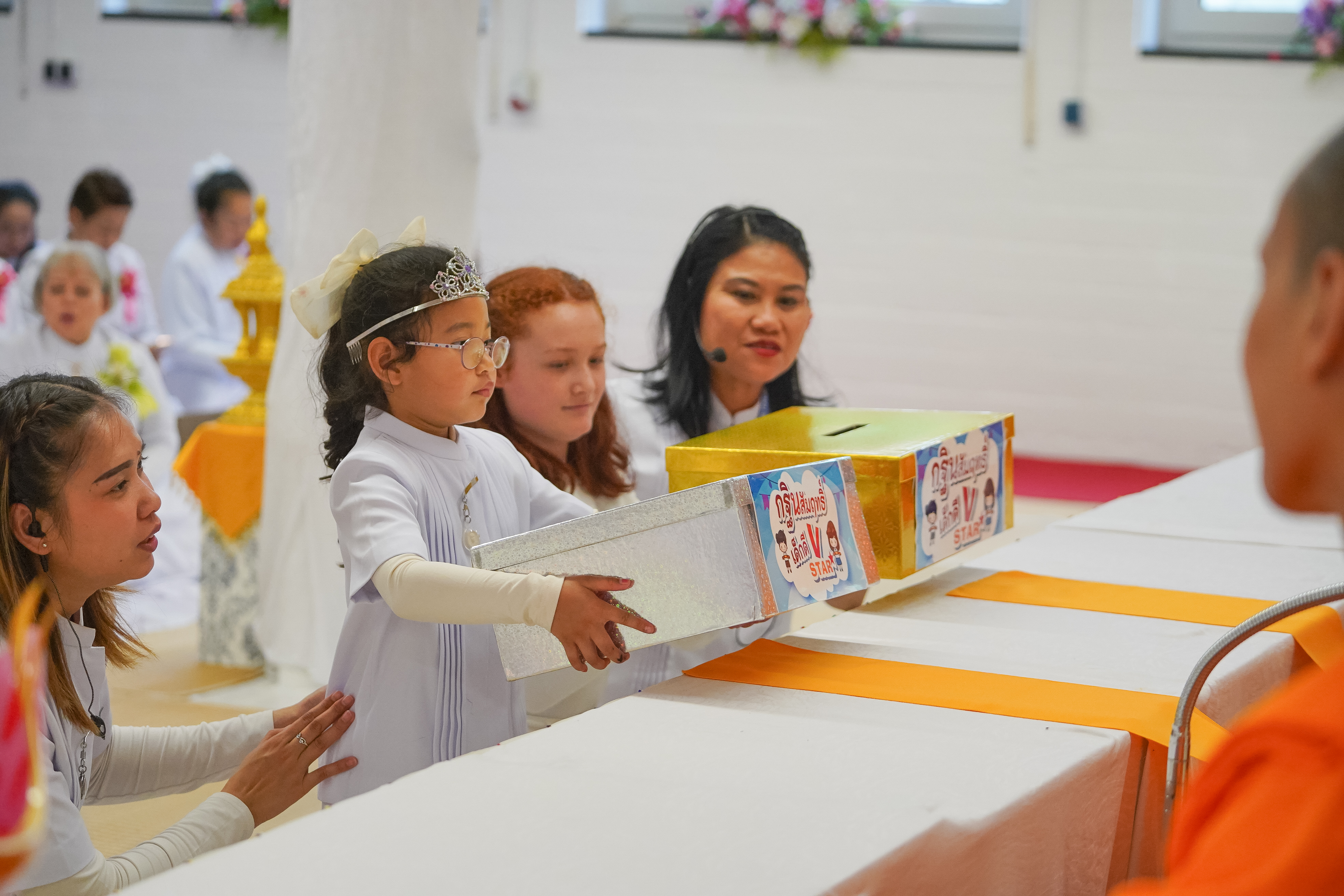 วัดพุทธนอร์ดไรน์ เวสท์ฟาเลน จัดพิธีทอดกฐินสามัคคี