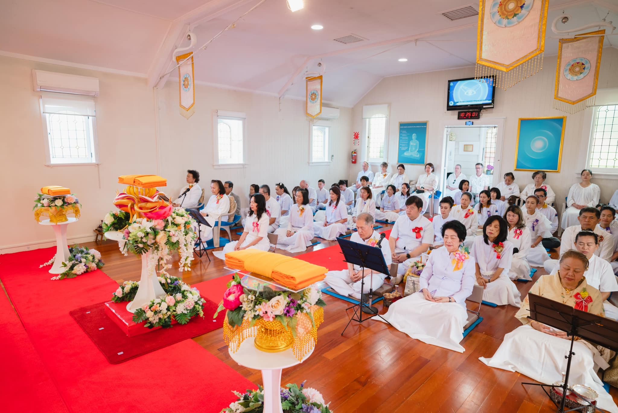 วัดพระธรรมกายโอ๊คแลนด์ จัดพิธีทอดกฐินบูชาธรรม 80 ปี หลวงพ่อธัมมชโย