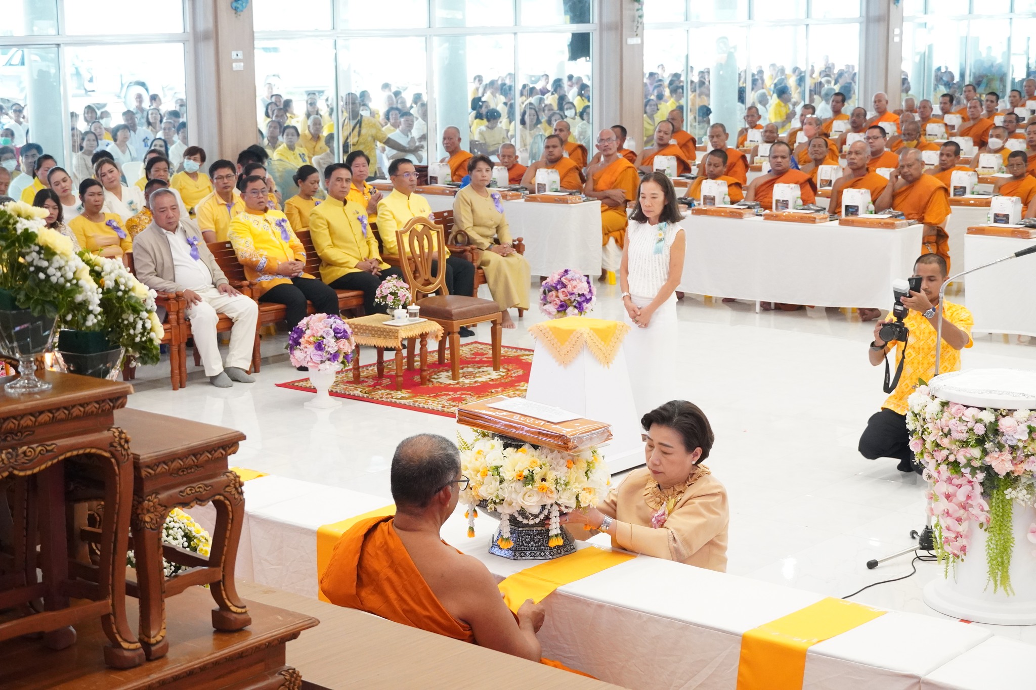 กรมการศาสนา พระธรรมทูตสายประเทศอินเดีย-เนปาล และวัดพระธรรมกาย จัดพิธีถวายผ้ากฐิน จังหวัดชายแดนภาคใต้