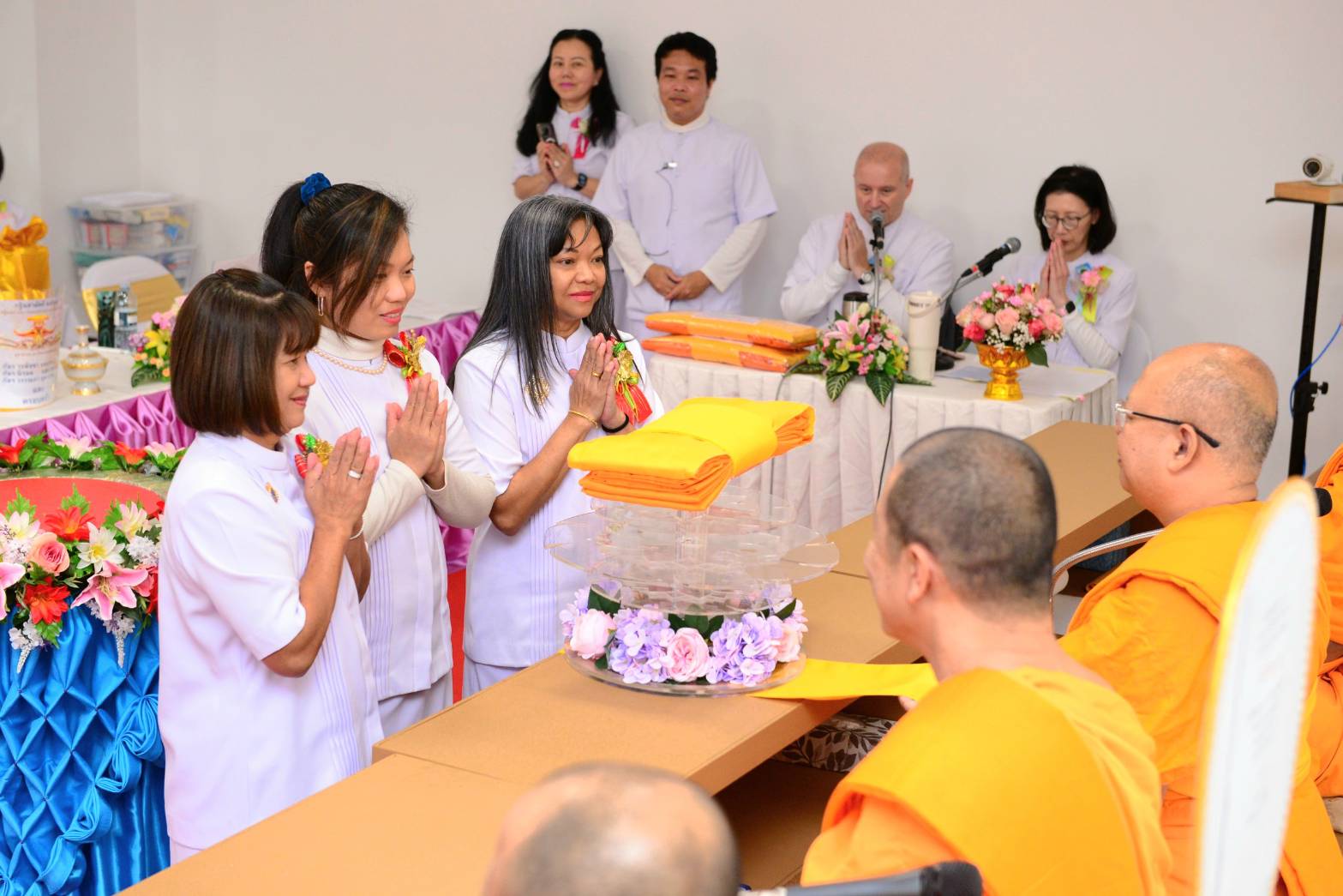 วัดพระธรรมกายแวนคูเวอร์ จัดงานบุญพิธีทอดกฐินสามัคคี