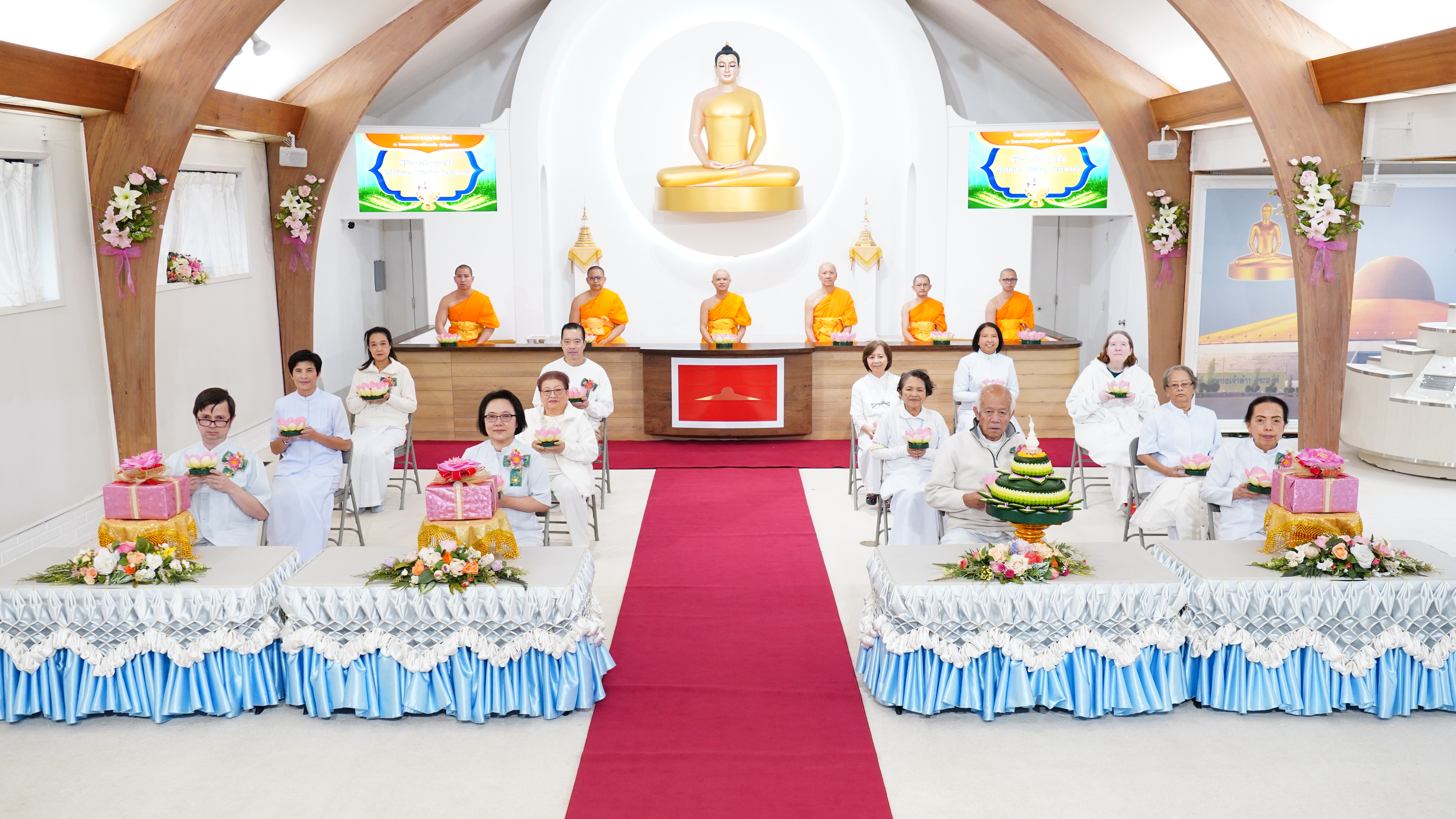 วัดพระธรรมกายซีแอตเติล จัดพิธีถวายคิลานเภสัช
