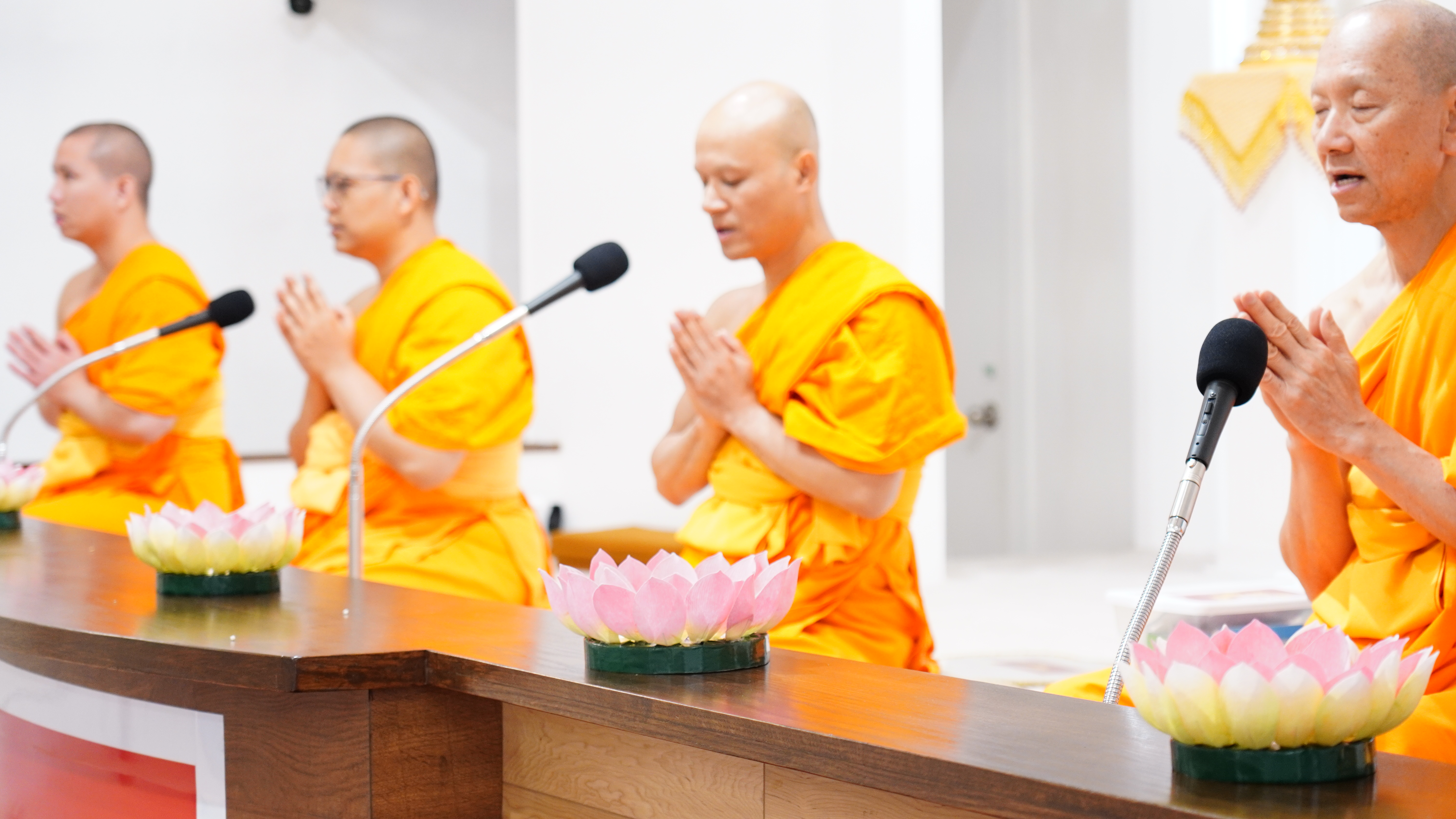 วัดพระธรรมกายซีแอตเติล จัดพิธีถวายคิลานเภสัช