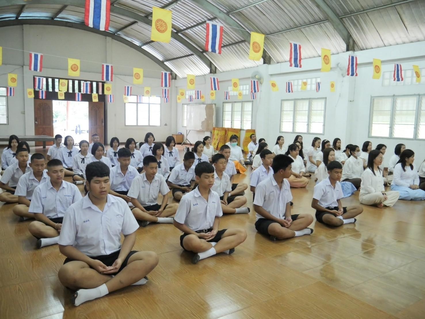 โรงเรียนอรุณเมธา จัดพิธีทอดกฐินสัมฤทธิ์เด็กดี V-Star