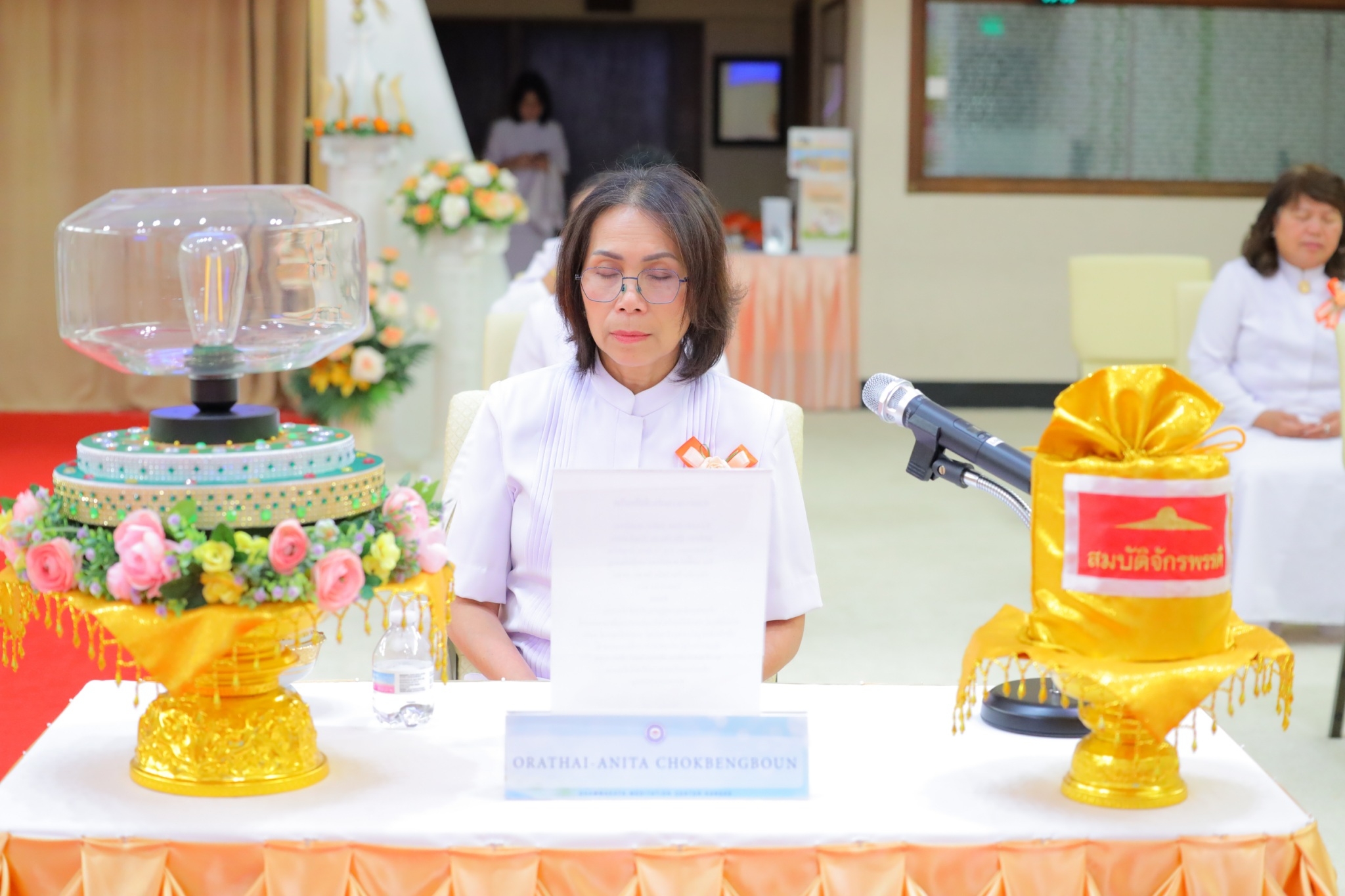วัดพระธรรมกายแคนซัส จัดพิธีถวายกองบุญเครื่องกันหนาว