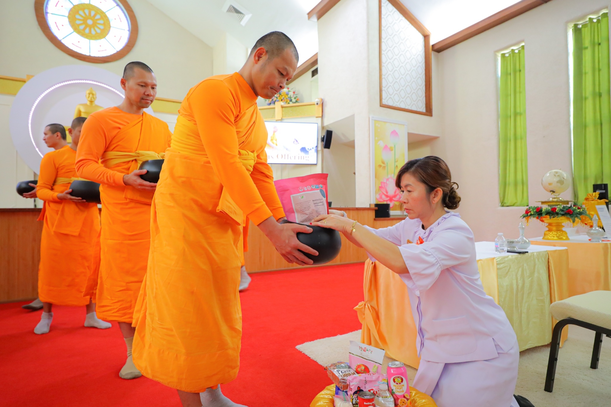 วัดพระธรรมกายแคนซัส จัดงานบุญวันอาทิตย์