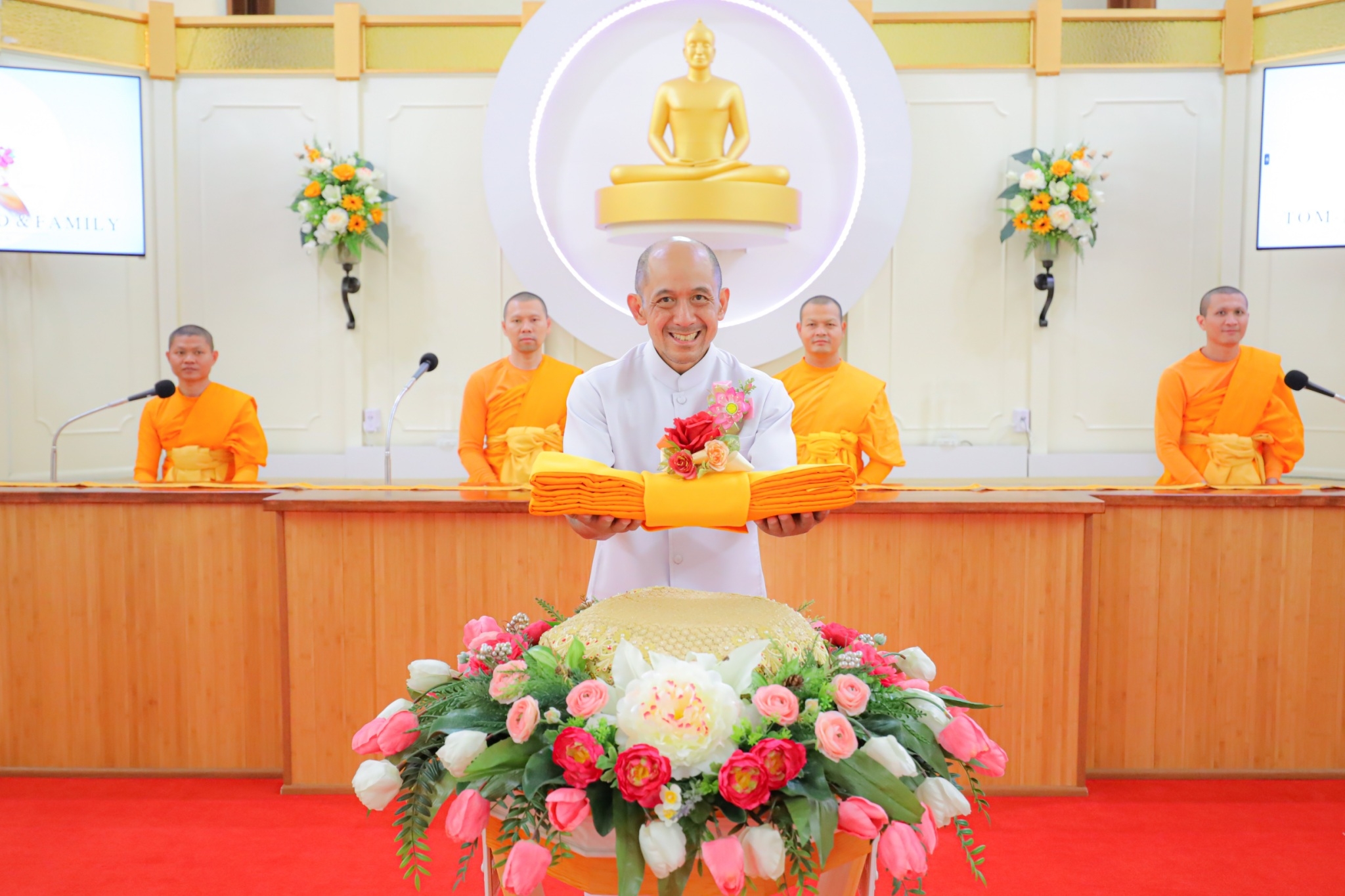 วัดพระธรรมกายแคนซัส จัดงานบุญวันอาทิตย์