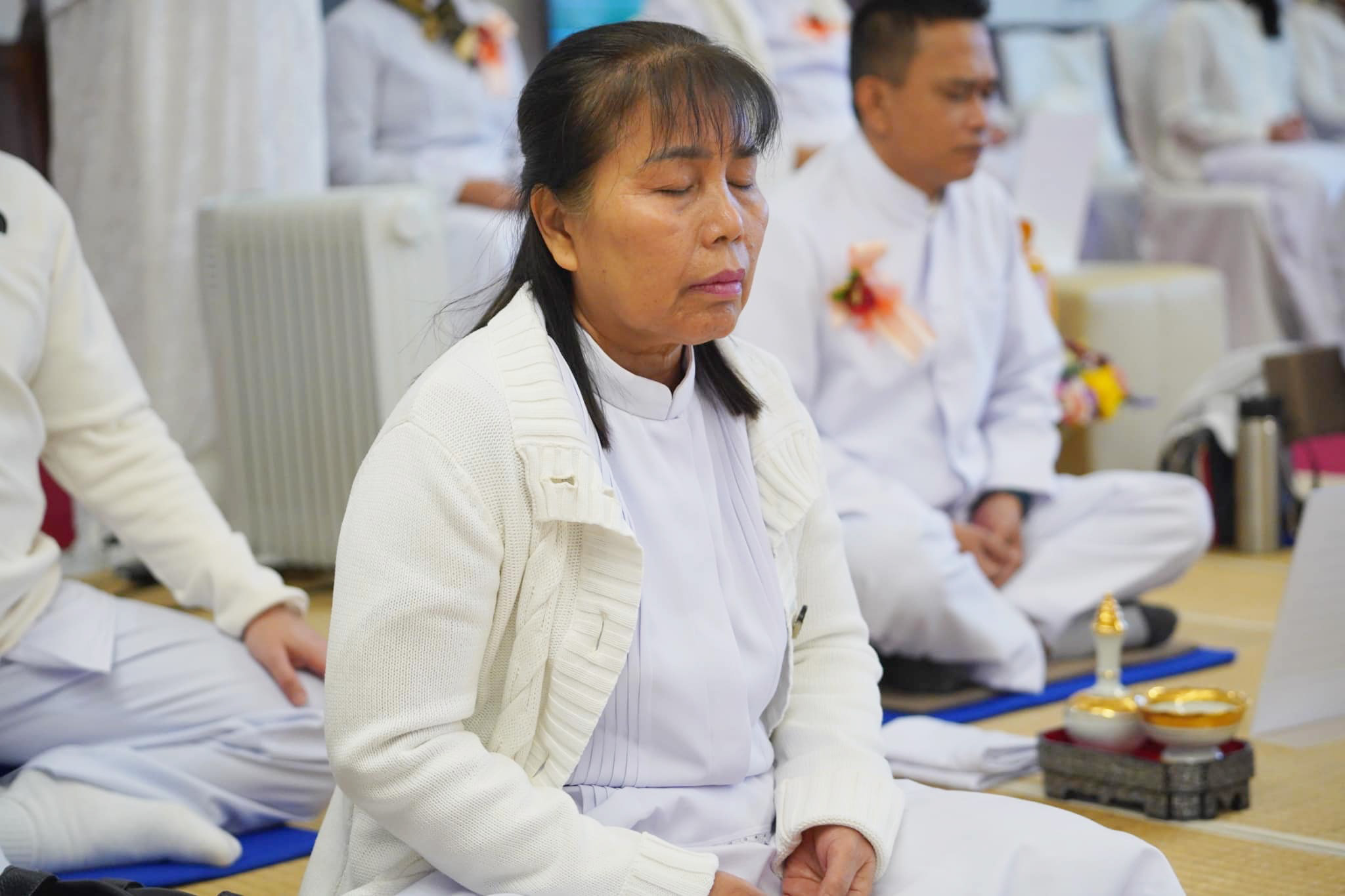 วัดพุทธนอร์ดไรน์-เวสท์ฟาเลน จัดพิธีบูชาข้าวพระ