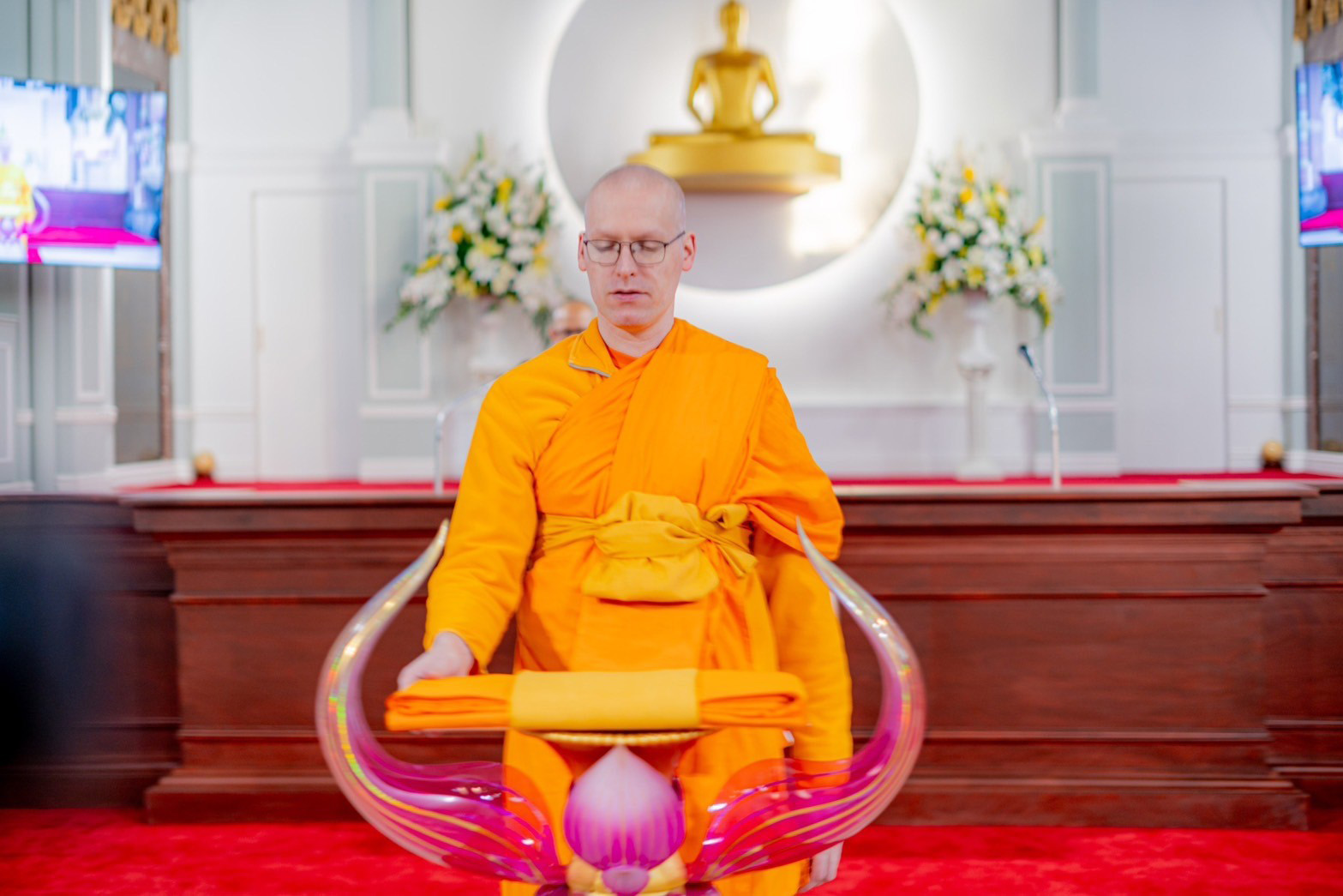 วัดพระธรรมกายเนเธอร์แลนด์ จัดงานบุญบูชาข้าวพระ