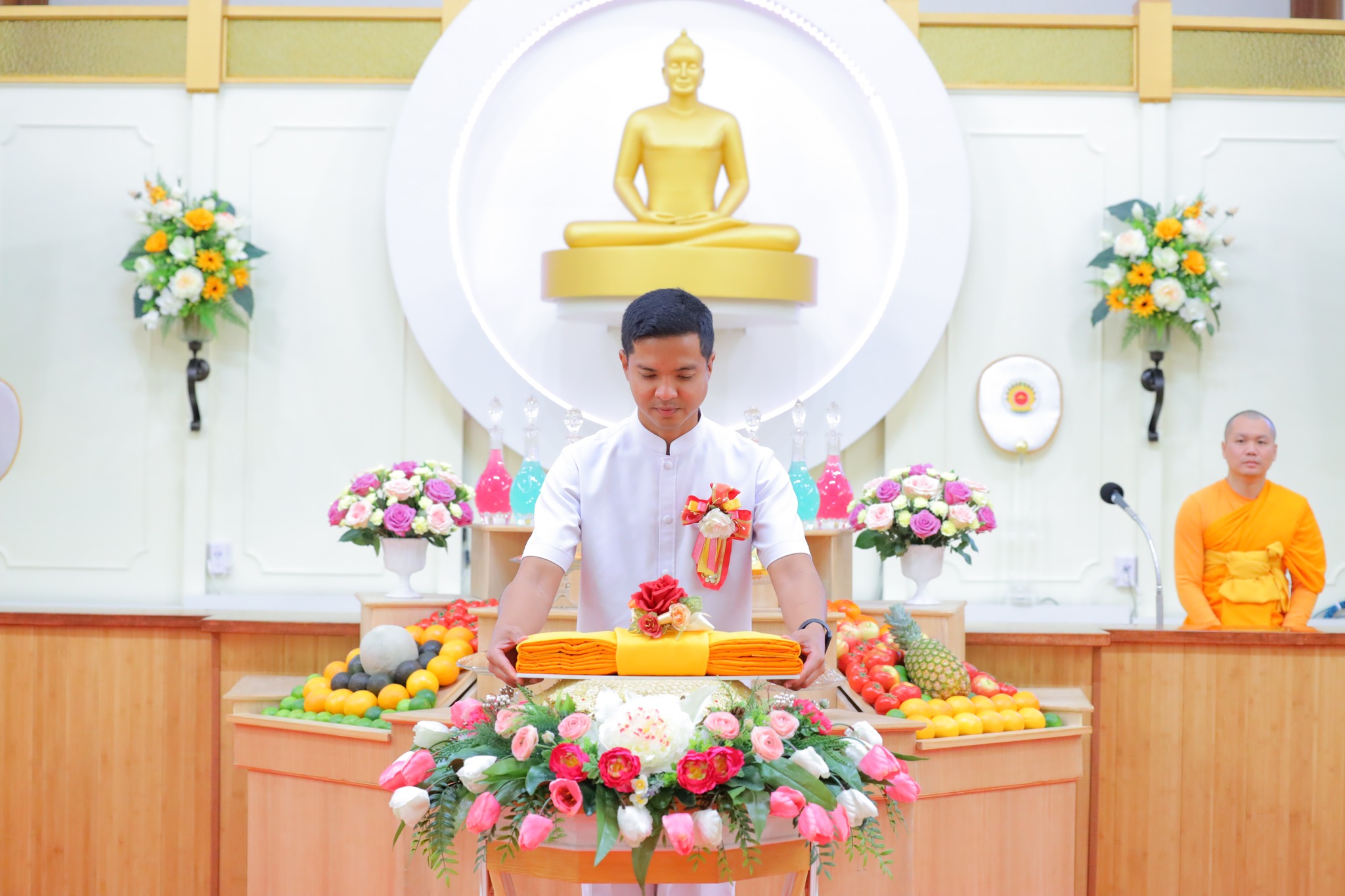 วัดพระธรรมกายแคนซัส จัดงานบูชาข้าวพระ