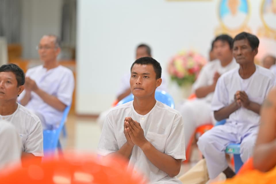 ศูนย์ปฏิบัติธรรมพนมสารคาม จัดปฏิบัติธรรมโครงการหมู่บ้านรักษาศีล 5