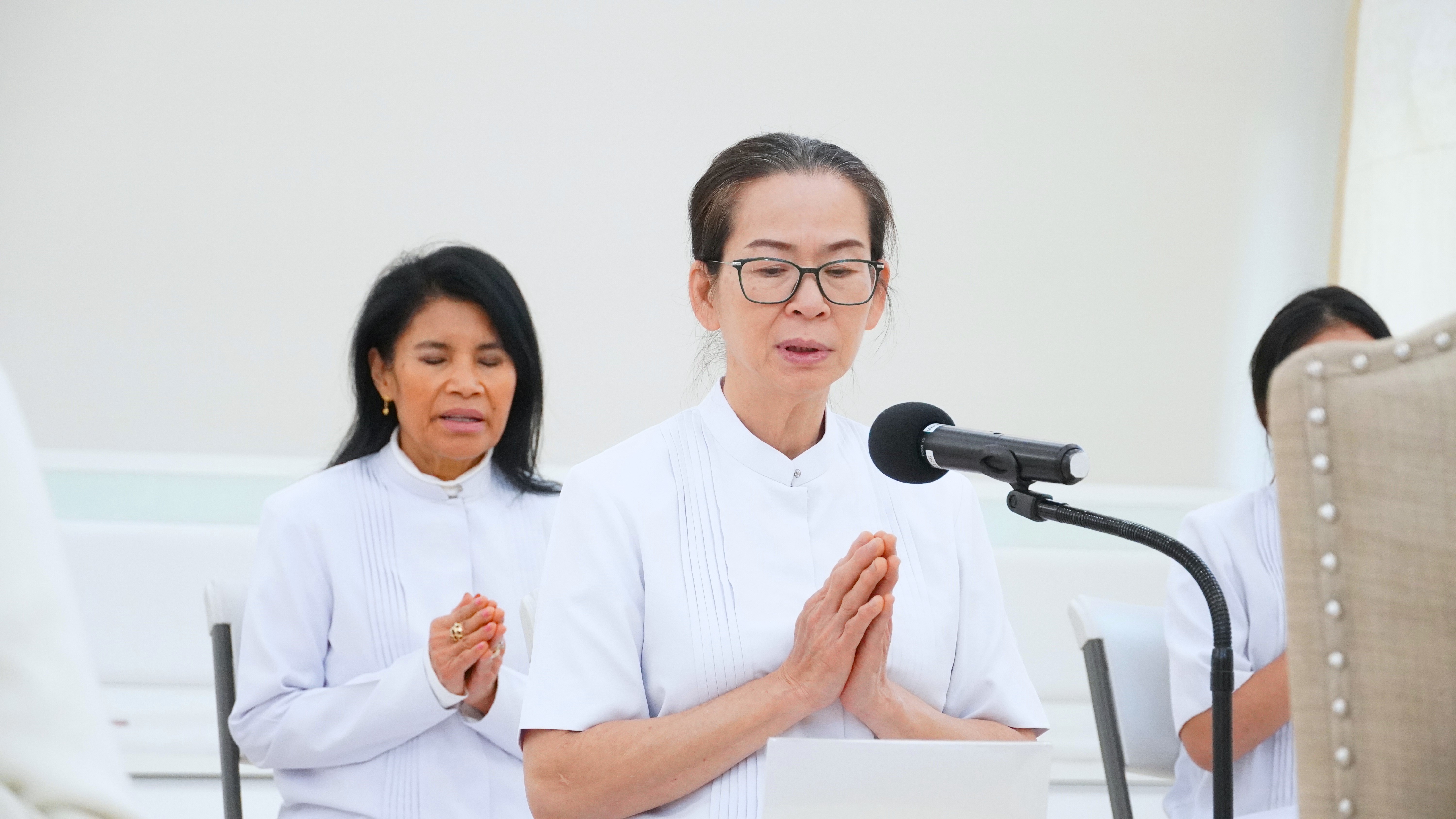 วัดพระธรรมกายฟลอริดา จัดพิธีทอดผ้าป่าบำรุงวัด